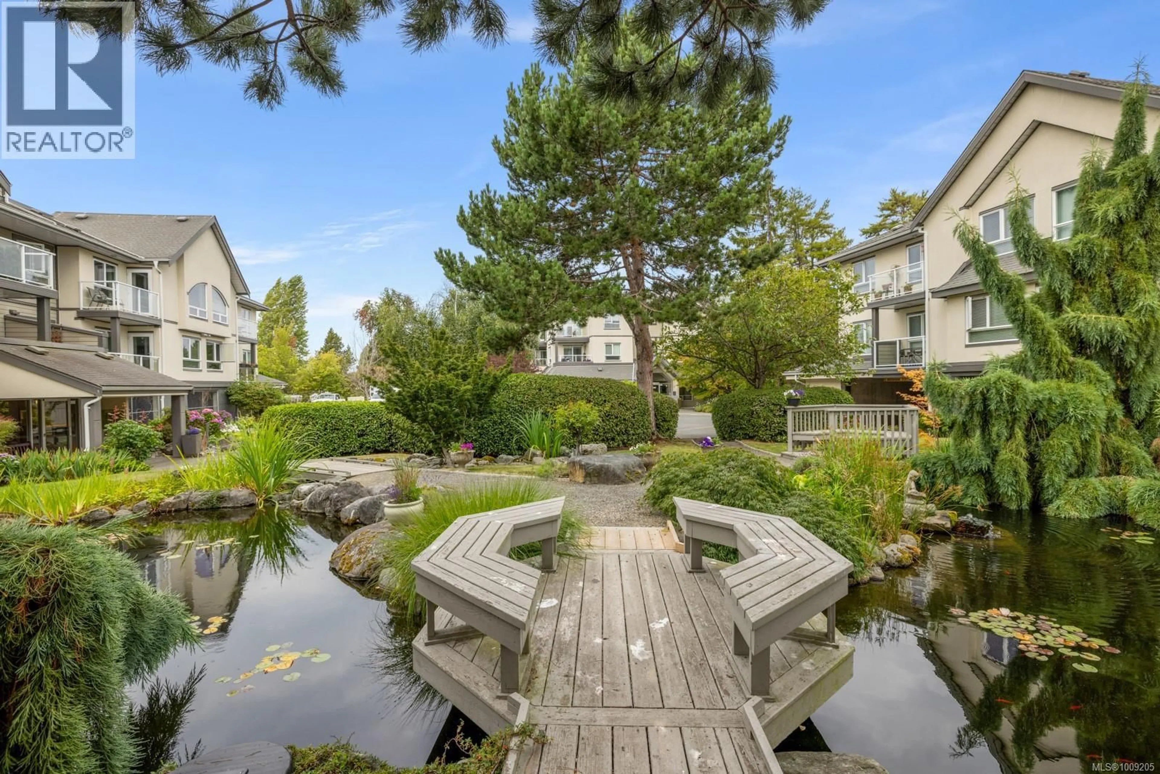 Patio, water/lake/river/ocean view for 323 - 2245 JAMES WHITE BOULEVARD, Sidney British Columbia V8L1Z5