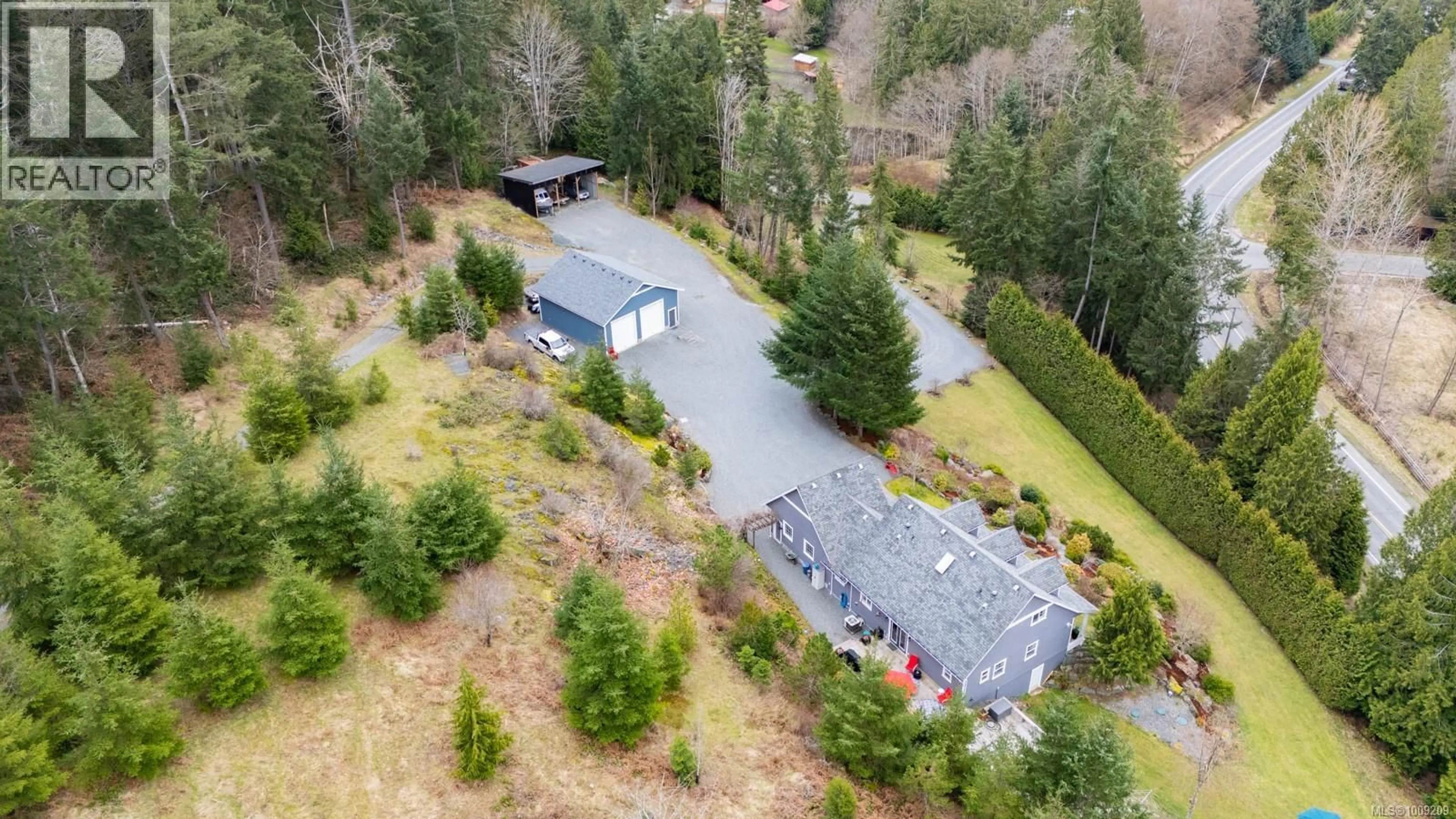 A pic from outside/outdoor area/front of a property/back of a property/a pic from drone, unknown for 1591 ESCARPMENT WAY, Duncan British Columbia V9L5W7