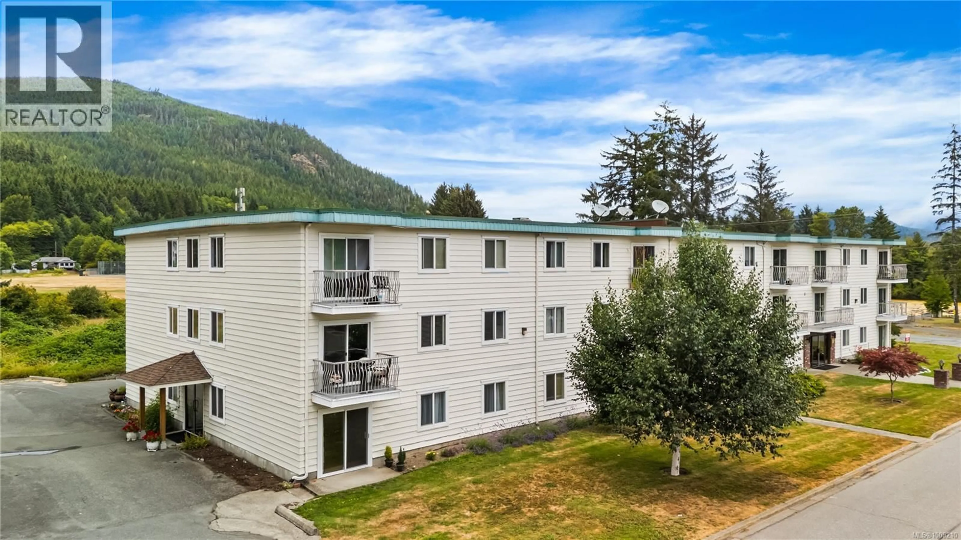 Unknown for 305 - 611 MACMILLAN DRIVE, Sayward British Columbia V0N1A0