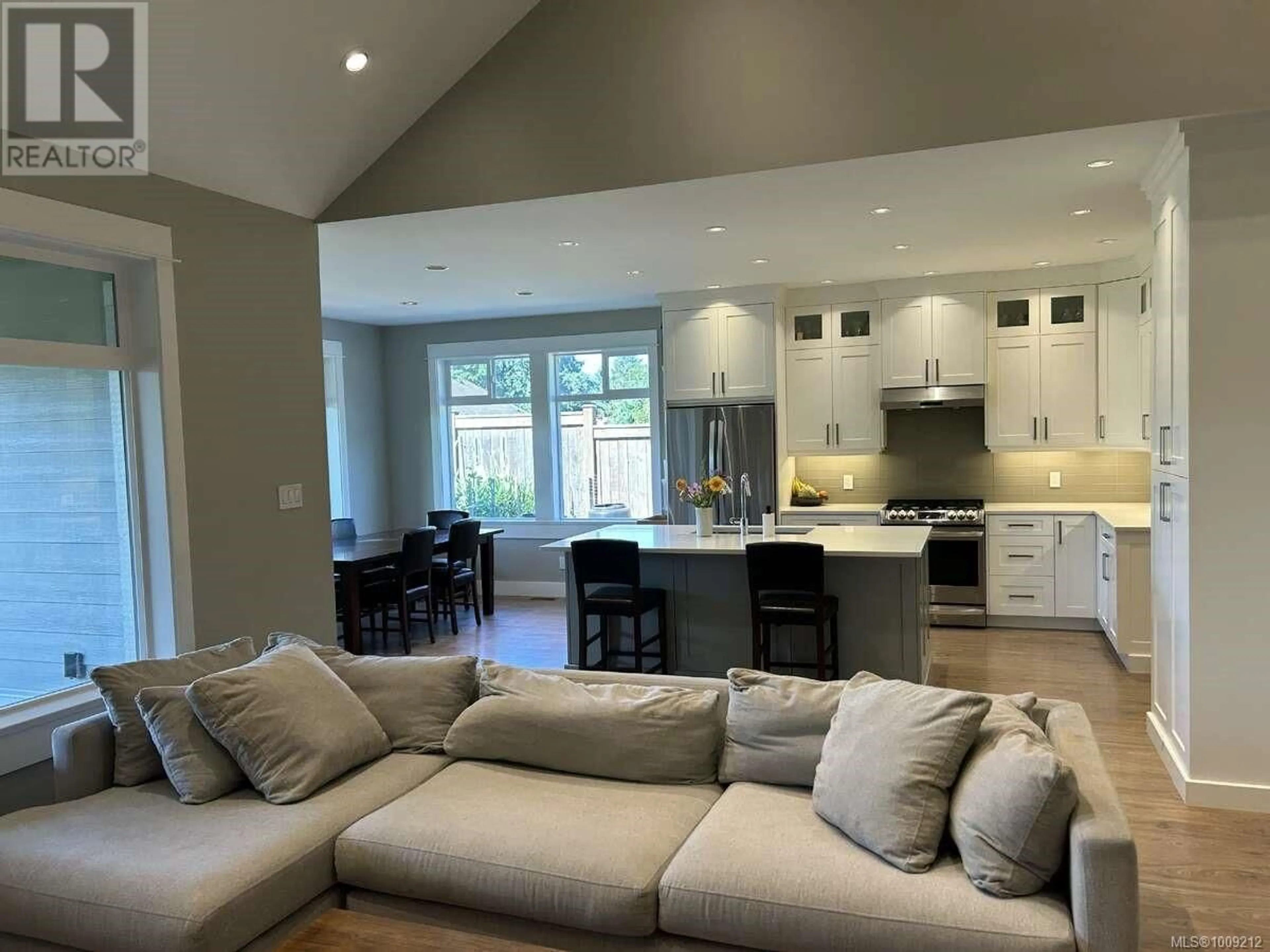 Open concept kitchen, unknown for 4052 MCBRIDE STREET, Port Alberni British Columbia V9Y0C1