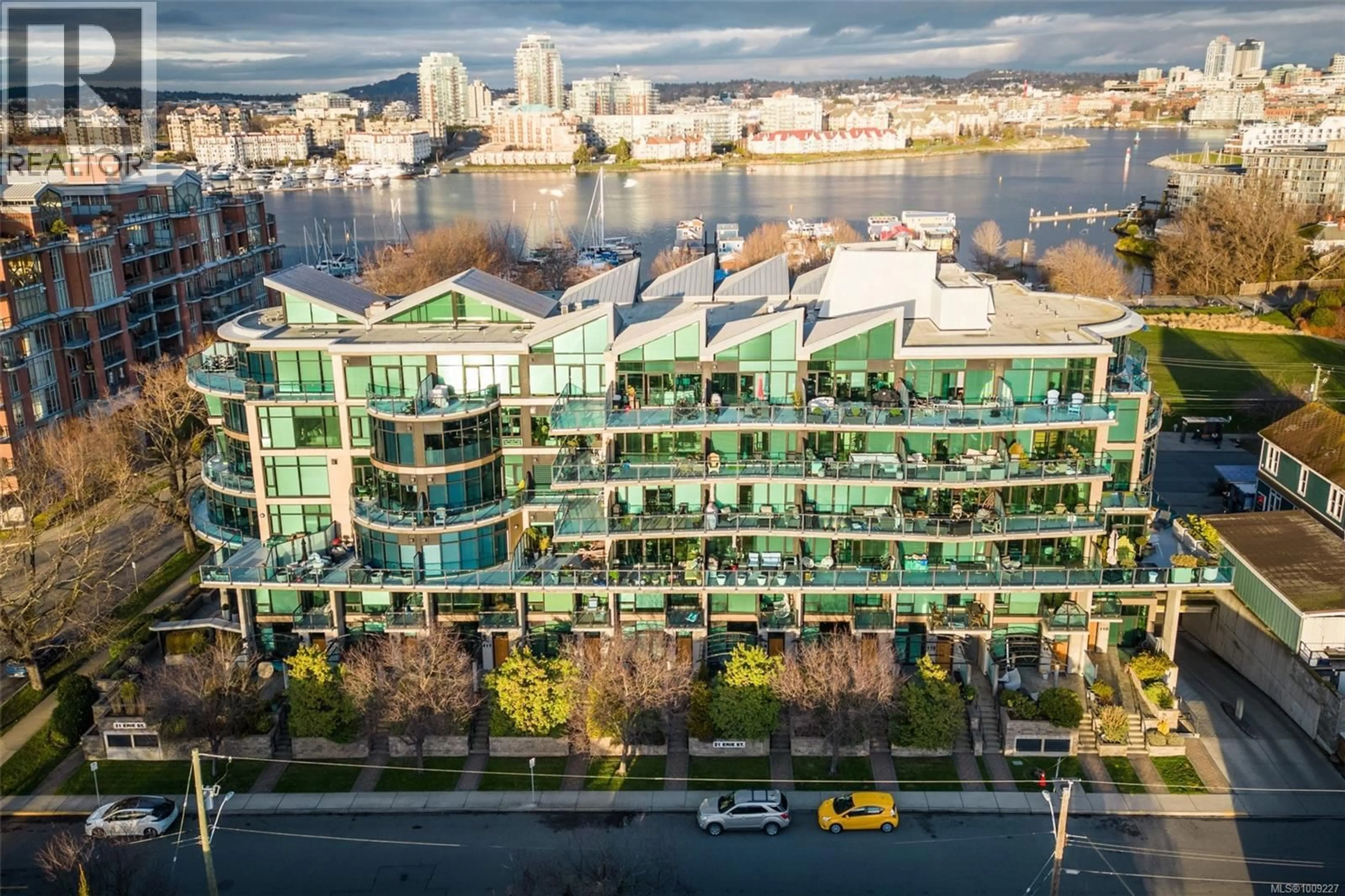 A pic from outside/outdoor area/front of a property/back of a property/a pic from drone, water/lake/river/ocean view for 310 - 21 ERIE STREET, Victoria British Columbia V8V5A8