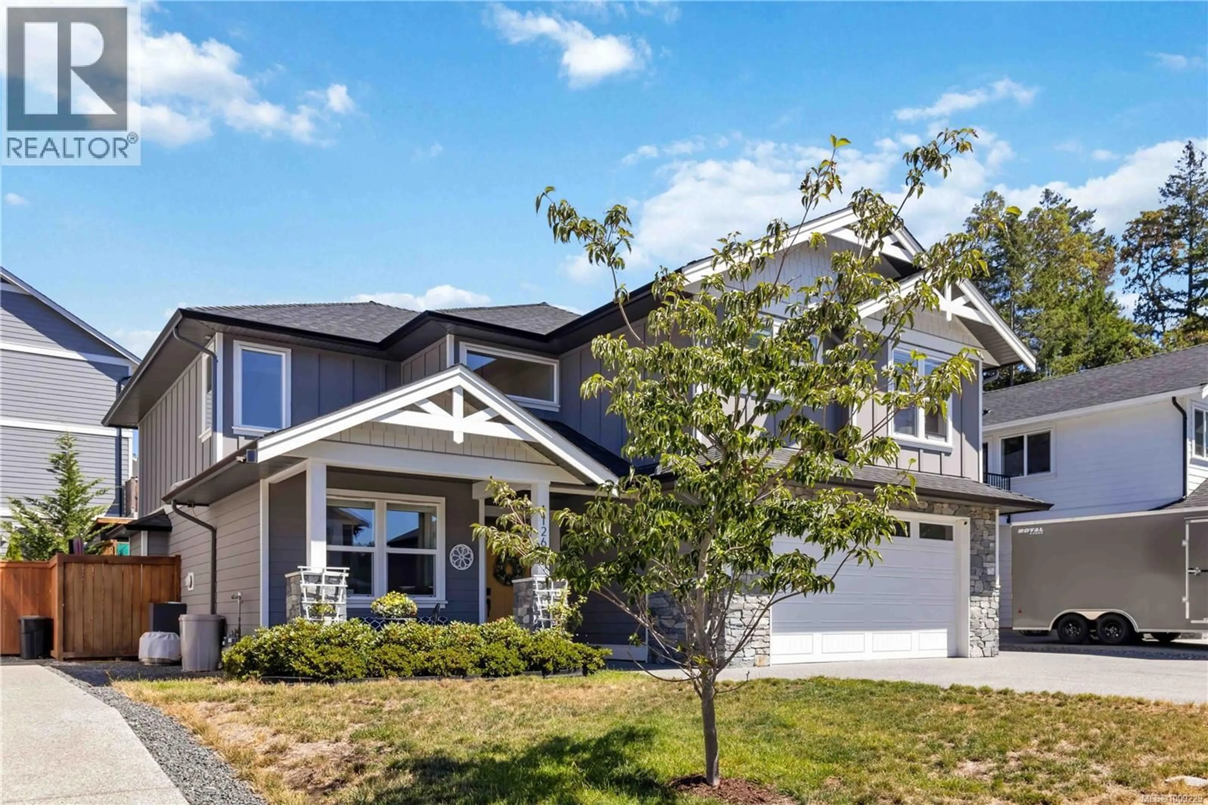 Home with vinyl exterior material, street for 1126 GOLDEN SPIRE CRESCENT, Langford British Columbia V9C0R2