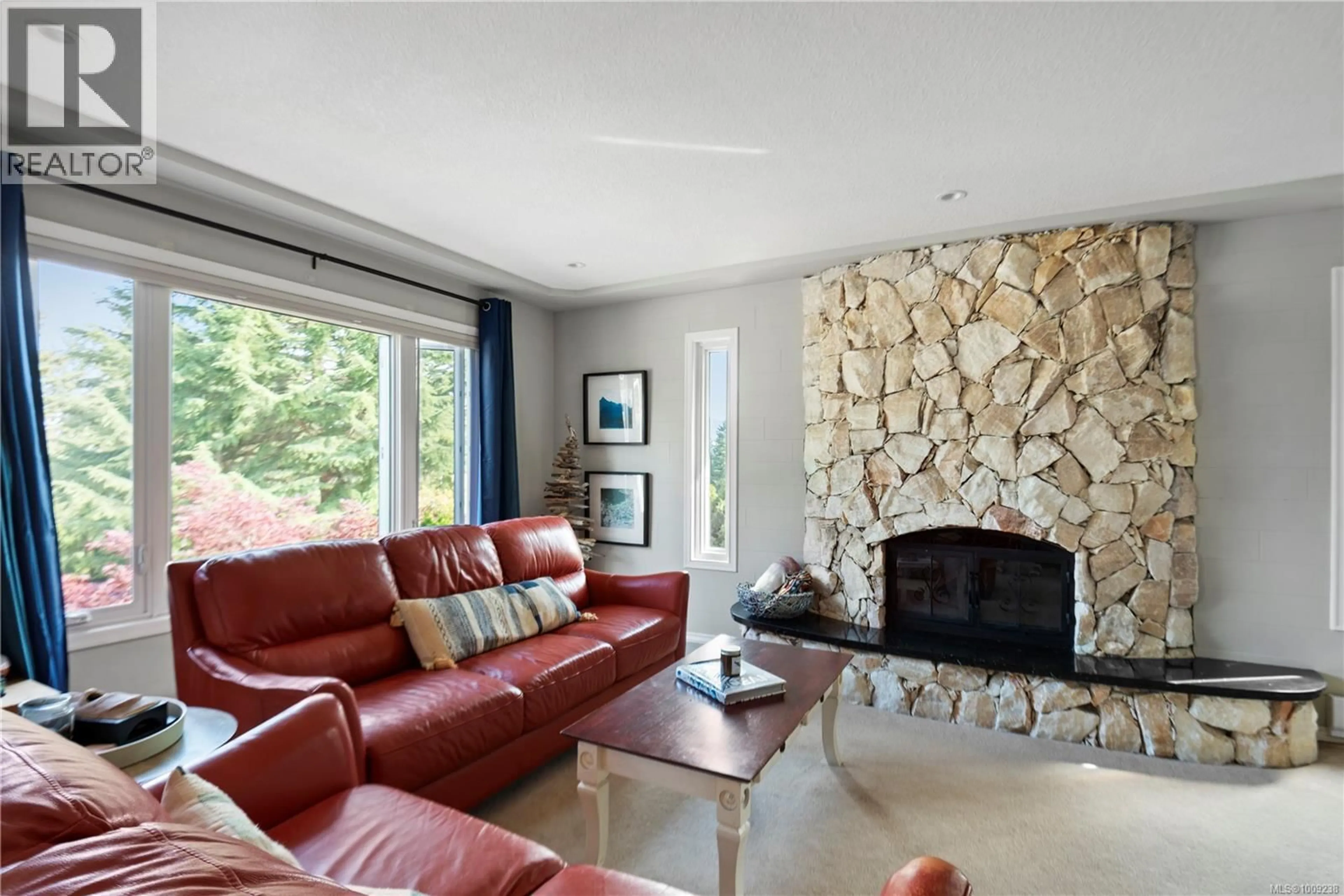 Living room with furniture, unknown for 1436 BELCARRA ROAD, Duncan British Columbia V9L5P2