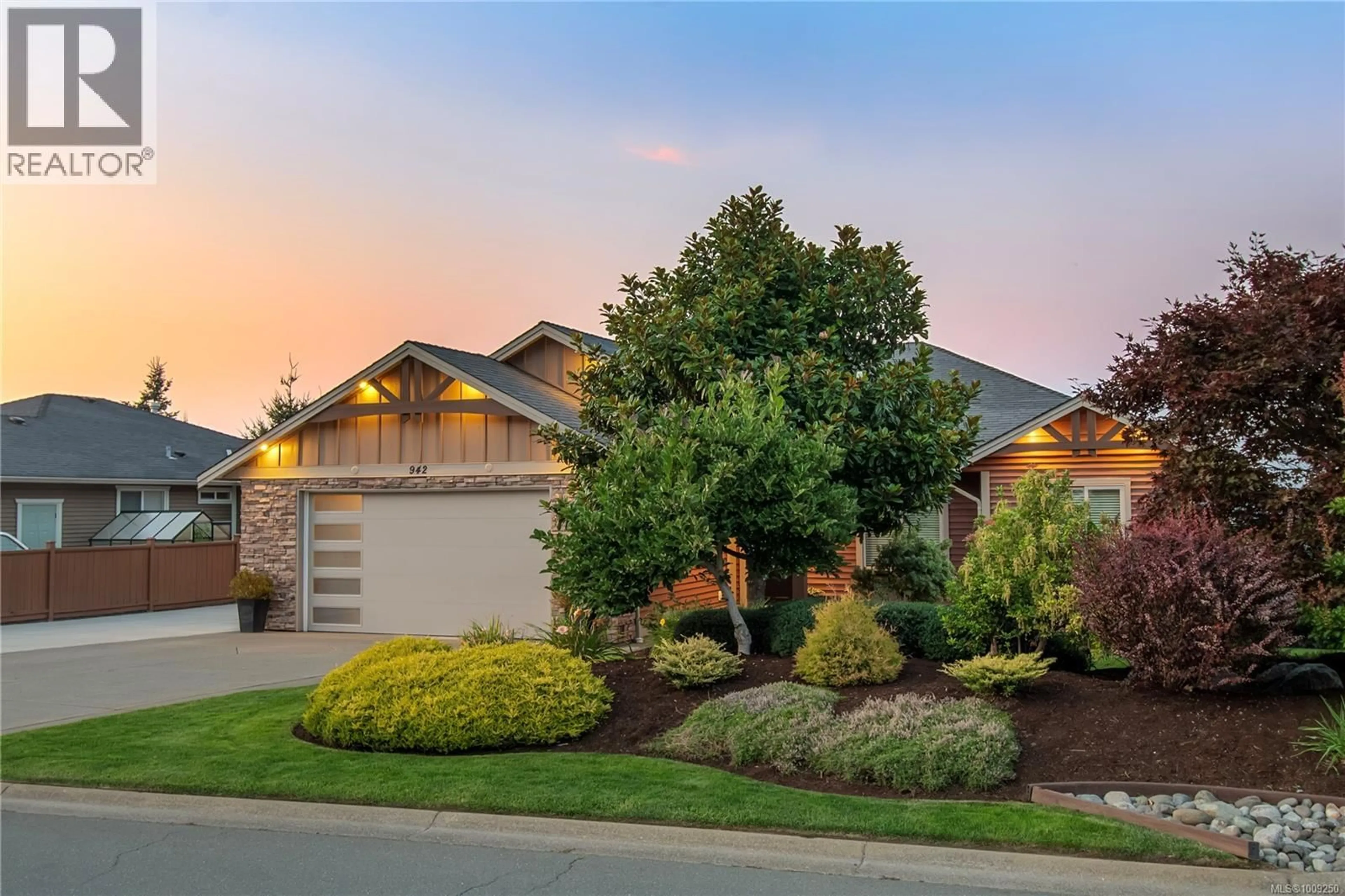 Home with brick exterior material, street for 942 TIMBERLINE DRIVE, Campbell River British Columbia V9H0A8