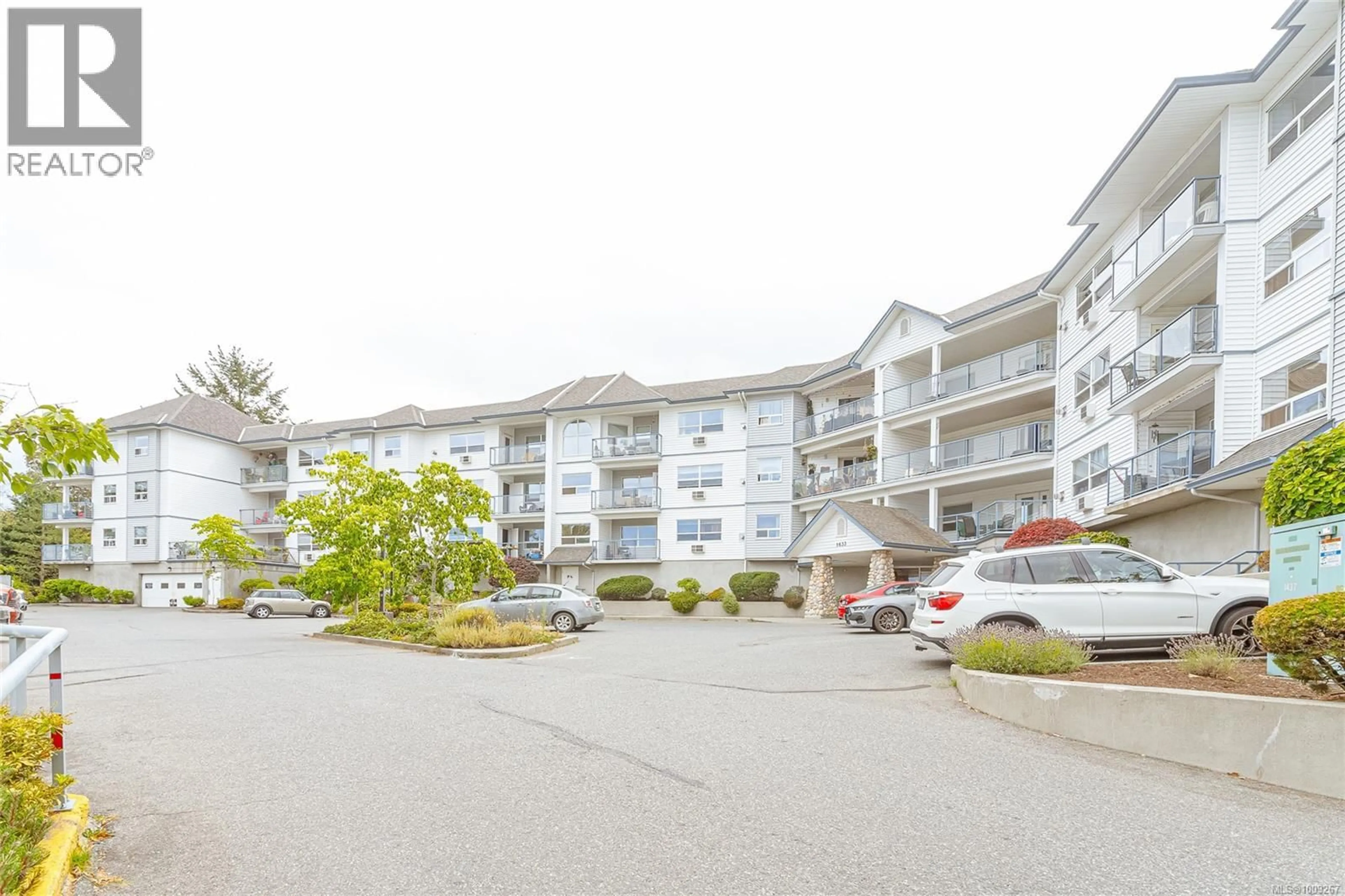 Patio, unknown for 107 - 1633 DUFFERIN CRESCENT, Nanaimo British Columbia V9S5T4