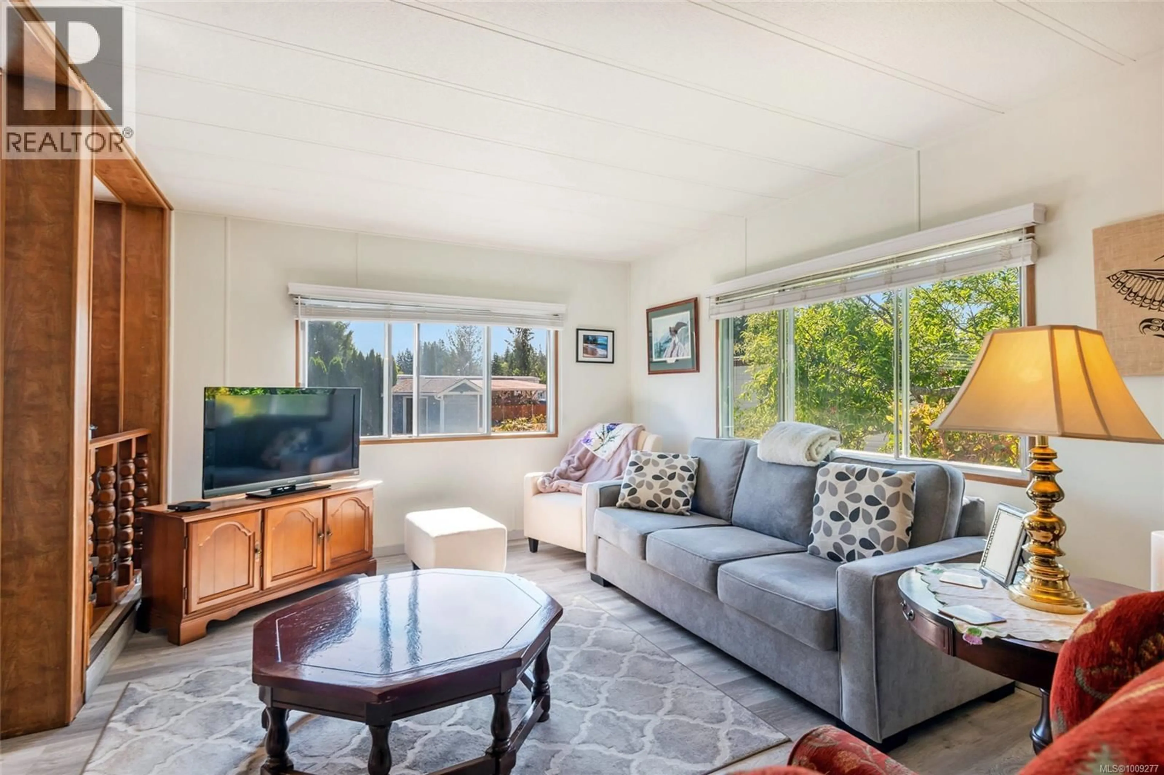 Living room with furniture, unknown for 37 - 5558 BEAVER CREEK ROAD, Port Alberni British Columbia V9Y8G6