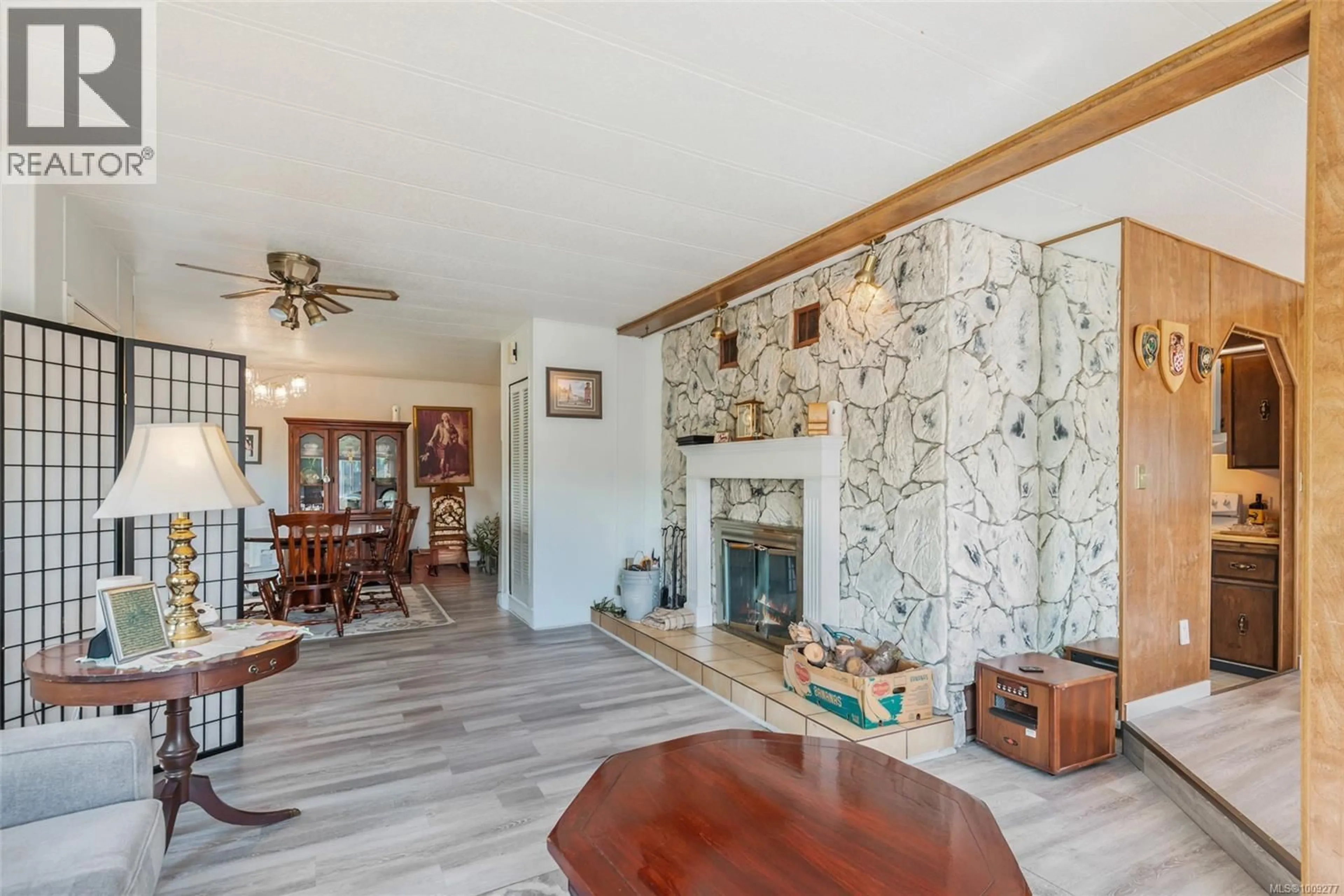 Living room with furniture, unknown for 37 - 5558 BEAVER CREEK ROAD, Port Alberni British Columbia V9Y8G6