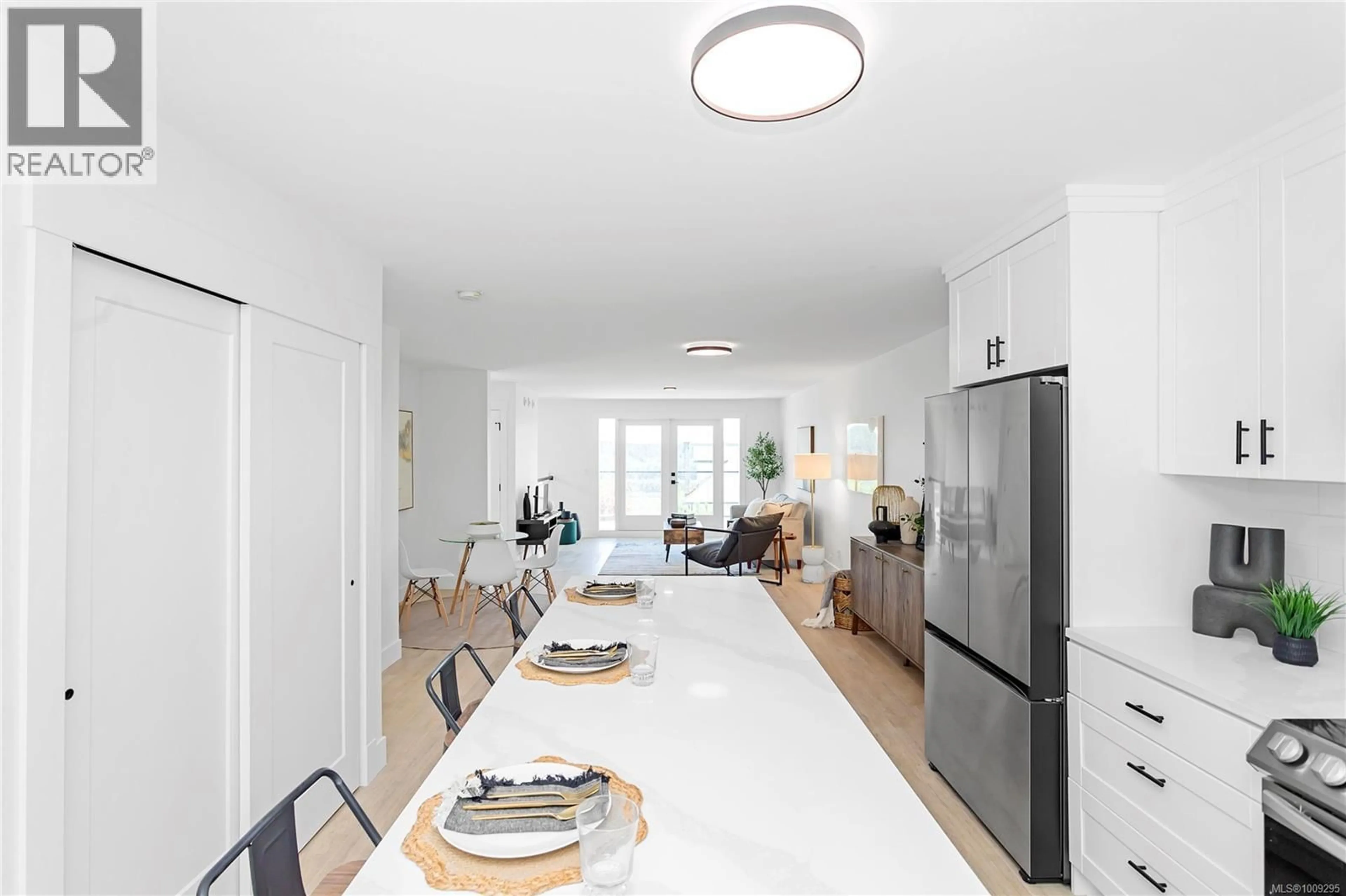 Open concept kitchen, unknown for 103 - 340 2ND AVENUE, Ladysmith British Columbia V9G1T4