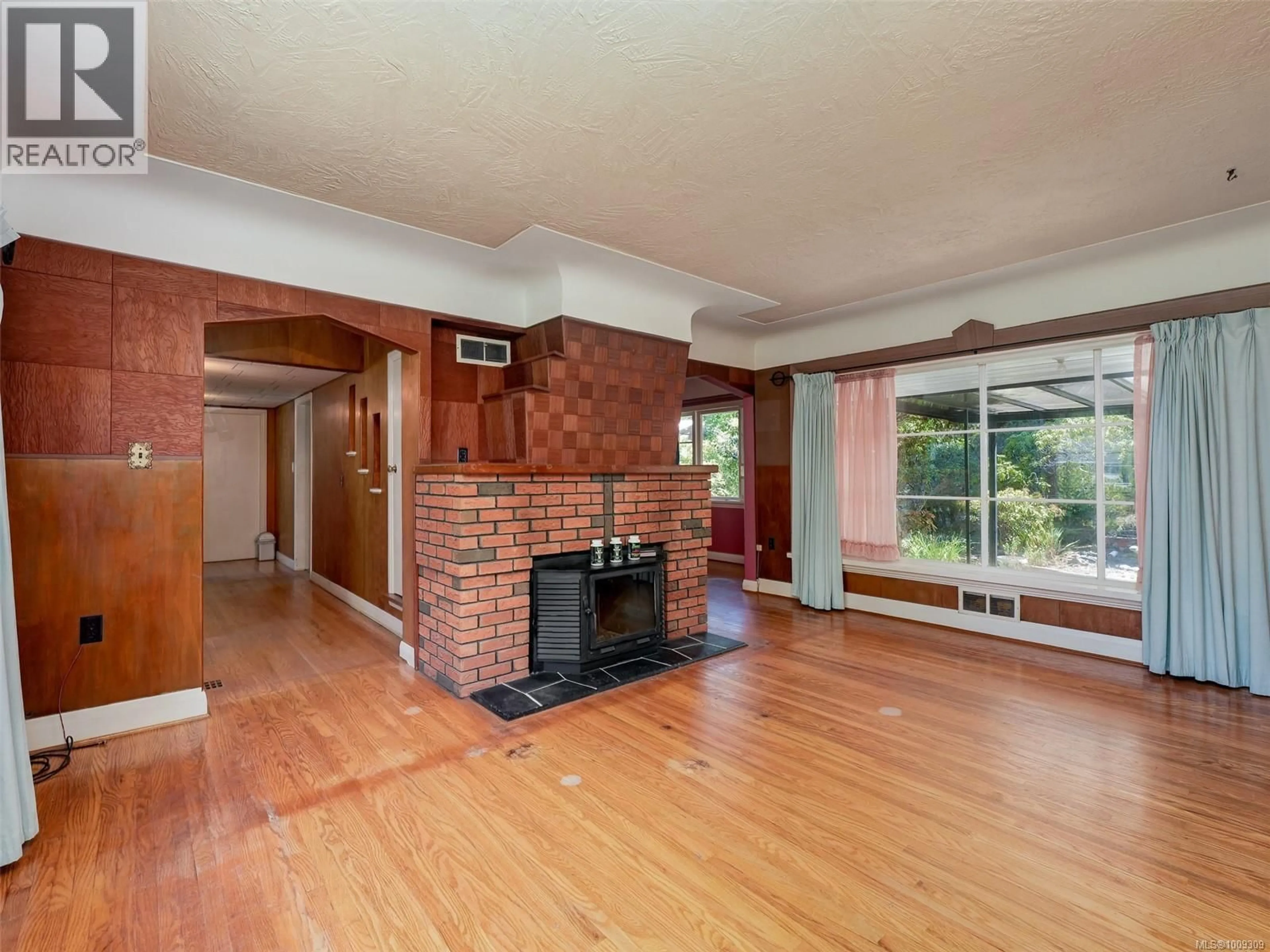 Unknown for 1233 TATTERSALL DRIVE, Saanich British Columbia V8P1Y8