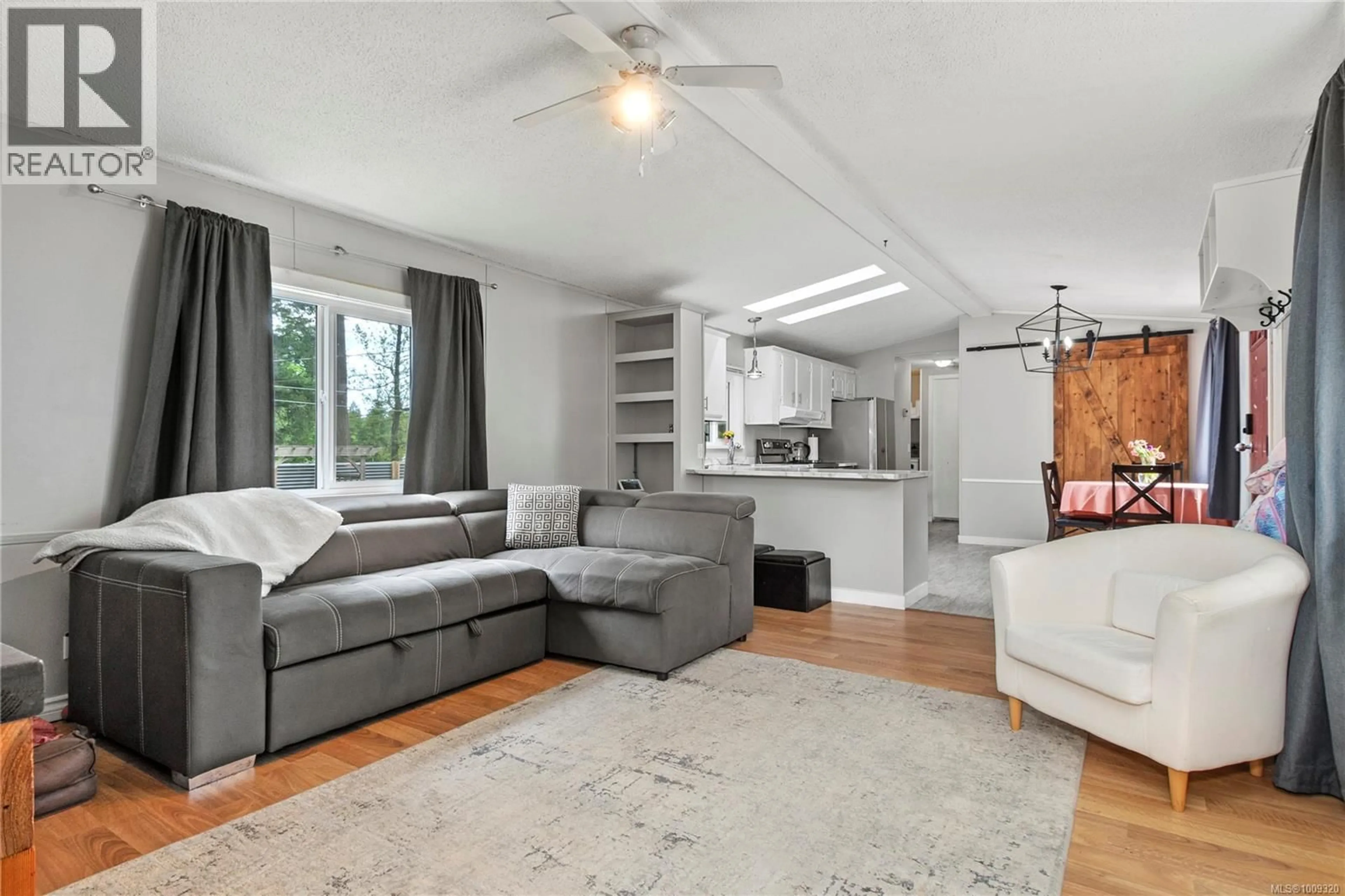 Living room with furniture, unknown for 2080 HECTOR ROAD, Comox British Columbia V9N5N1