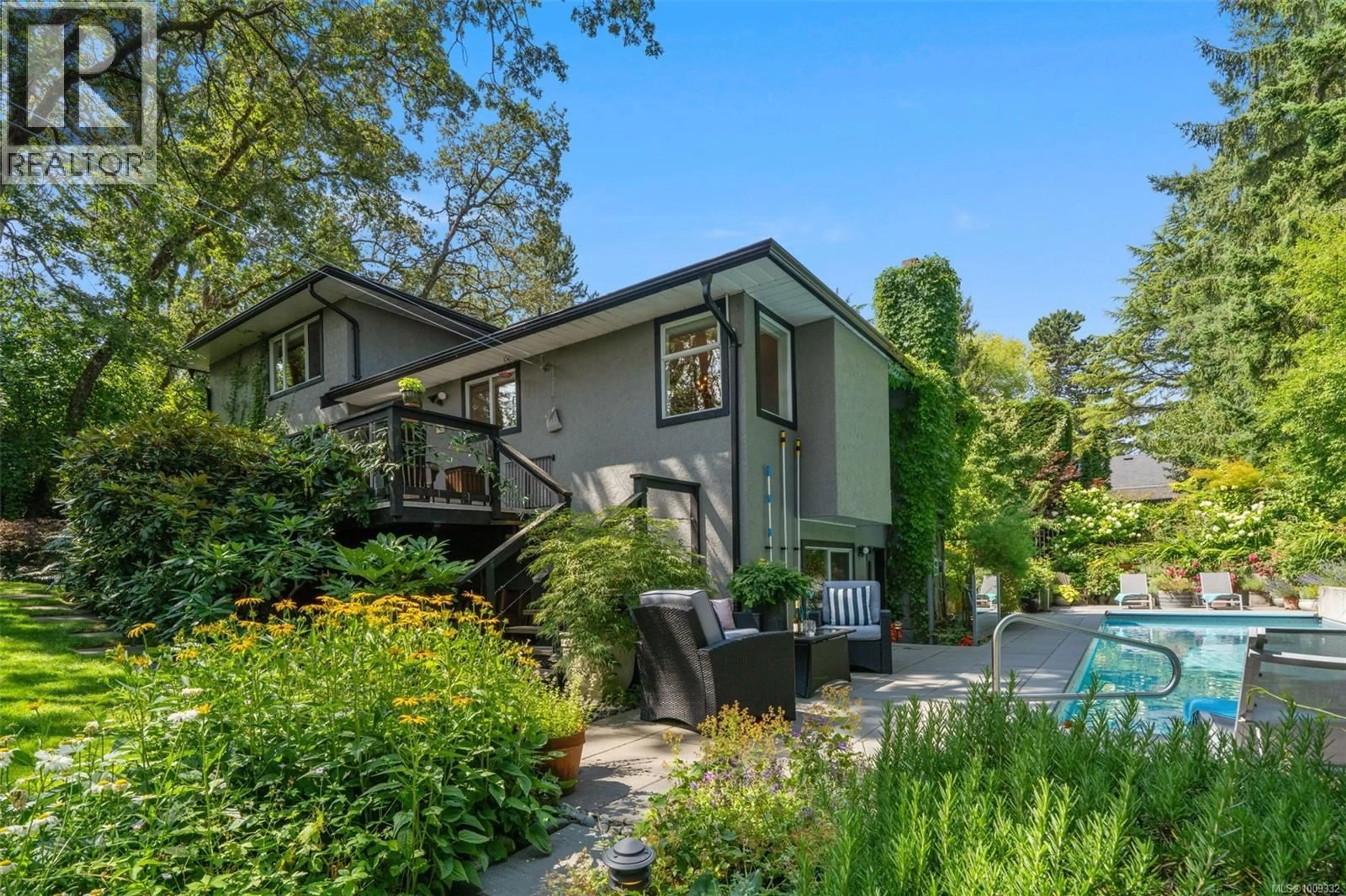 Unknown for 3971 BLENKINSOP ROAD, Saanich British Columbia V8P3P8