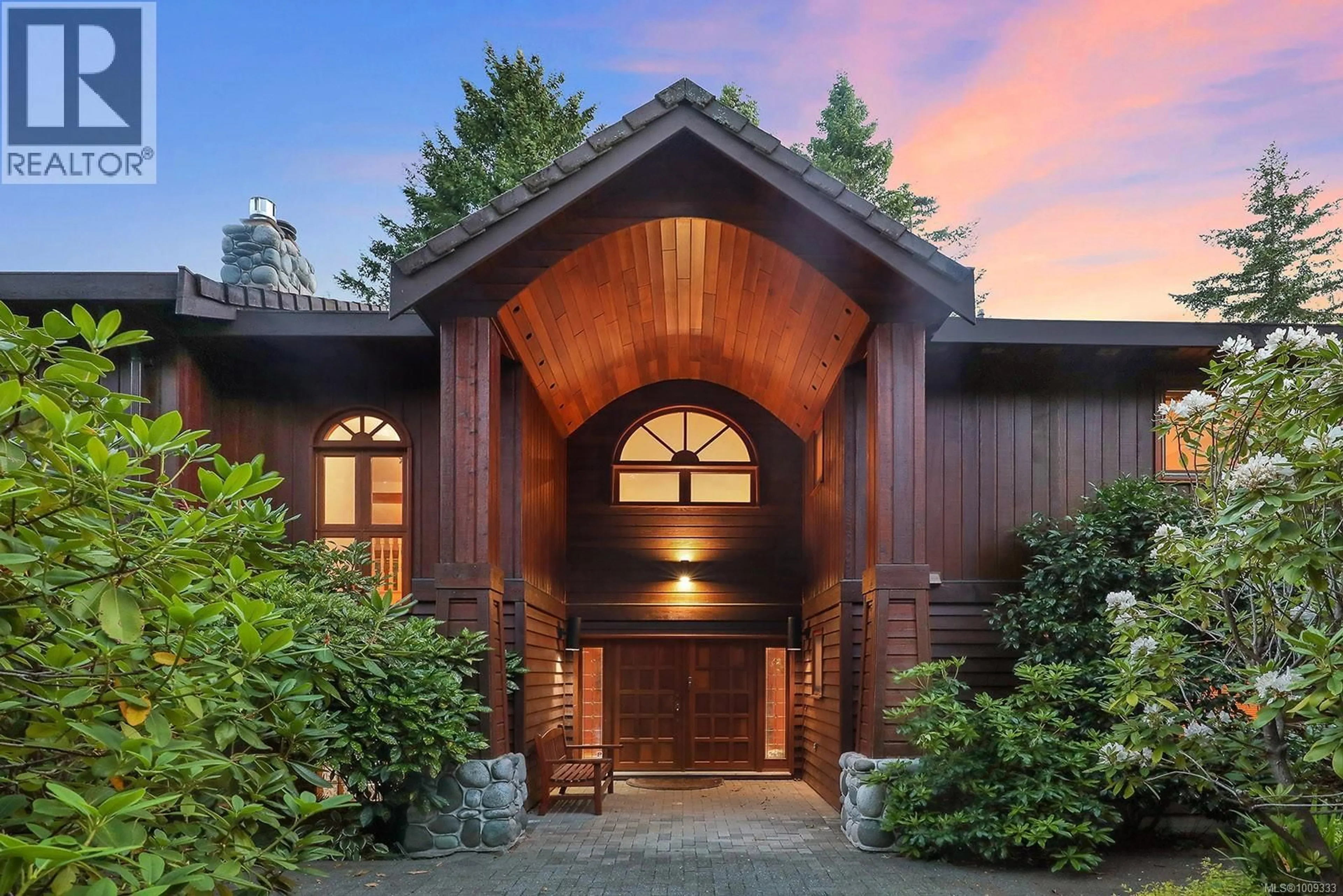 Indoor entryway for 1717 GLEN URQUHART DRIVE, Courtenay British Columbia V9N3Y3