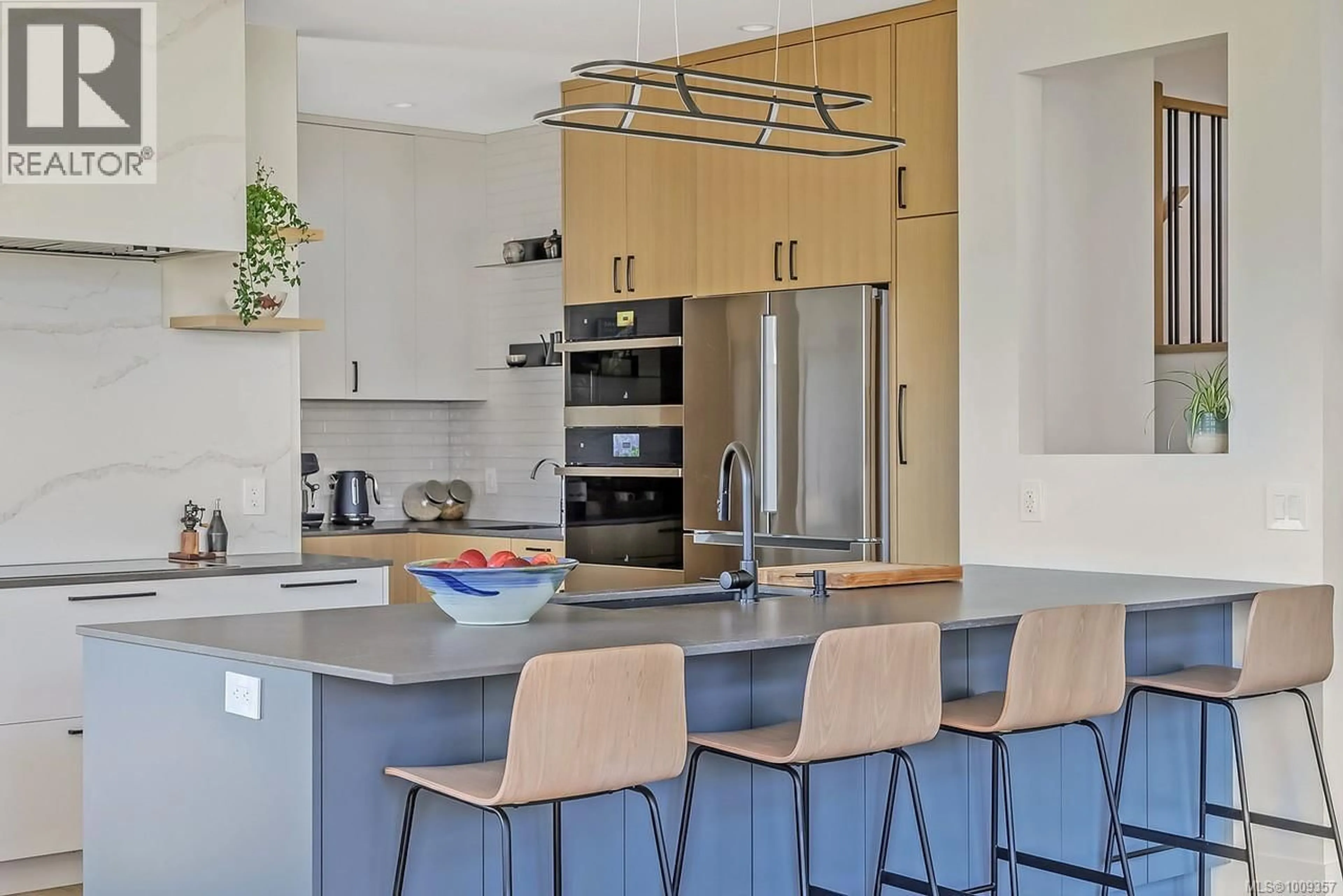 Contemporary kitchen, ceramic/tile floor for 7273 BAYVIEW ROAD, Lantzville British Columbia V0R2H0