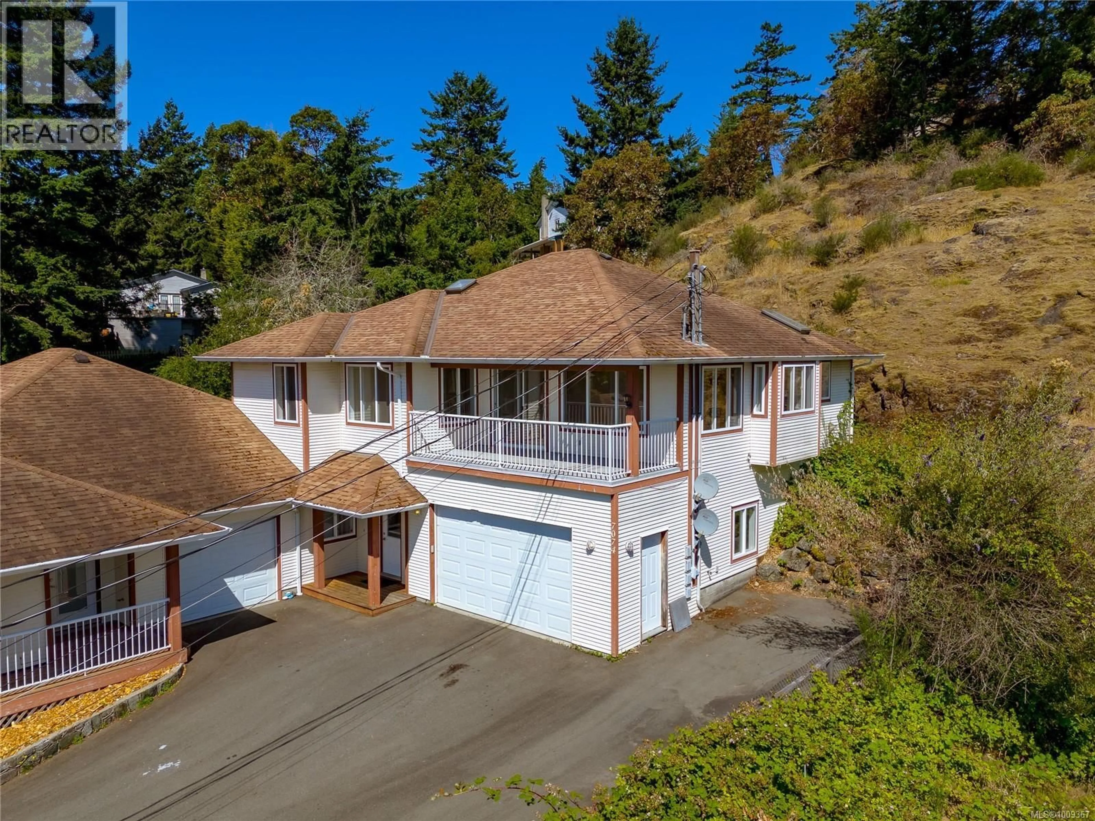 A pic from outside/outdoor area/front of a property/back of a property/a pic from drone, water/lake/river/ocean view for 7074 MAPLE PARK TERRACE, Sooke British Columbia V9Z0N2