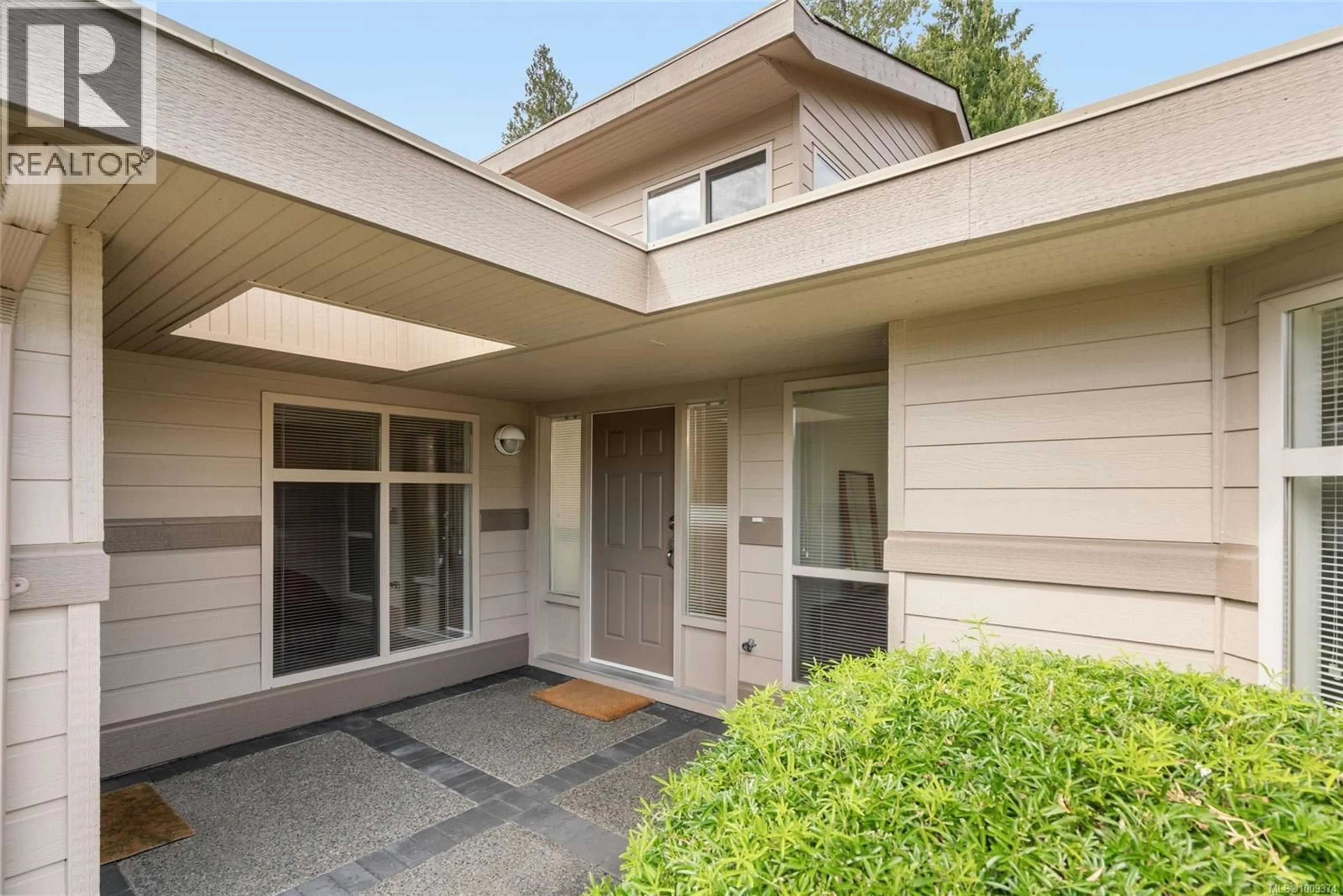 Unknown for 1267 ROBERTON BOULEVARD, French Creek British Columbia V9P2P8