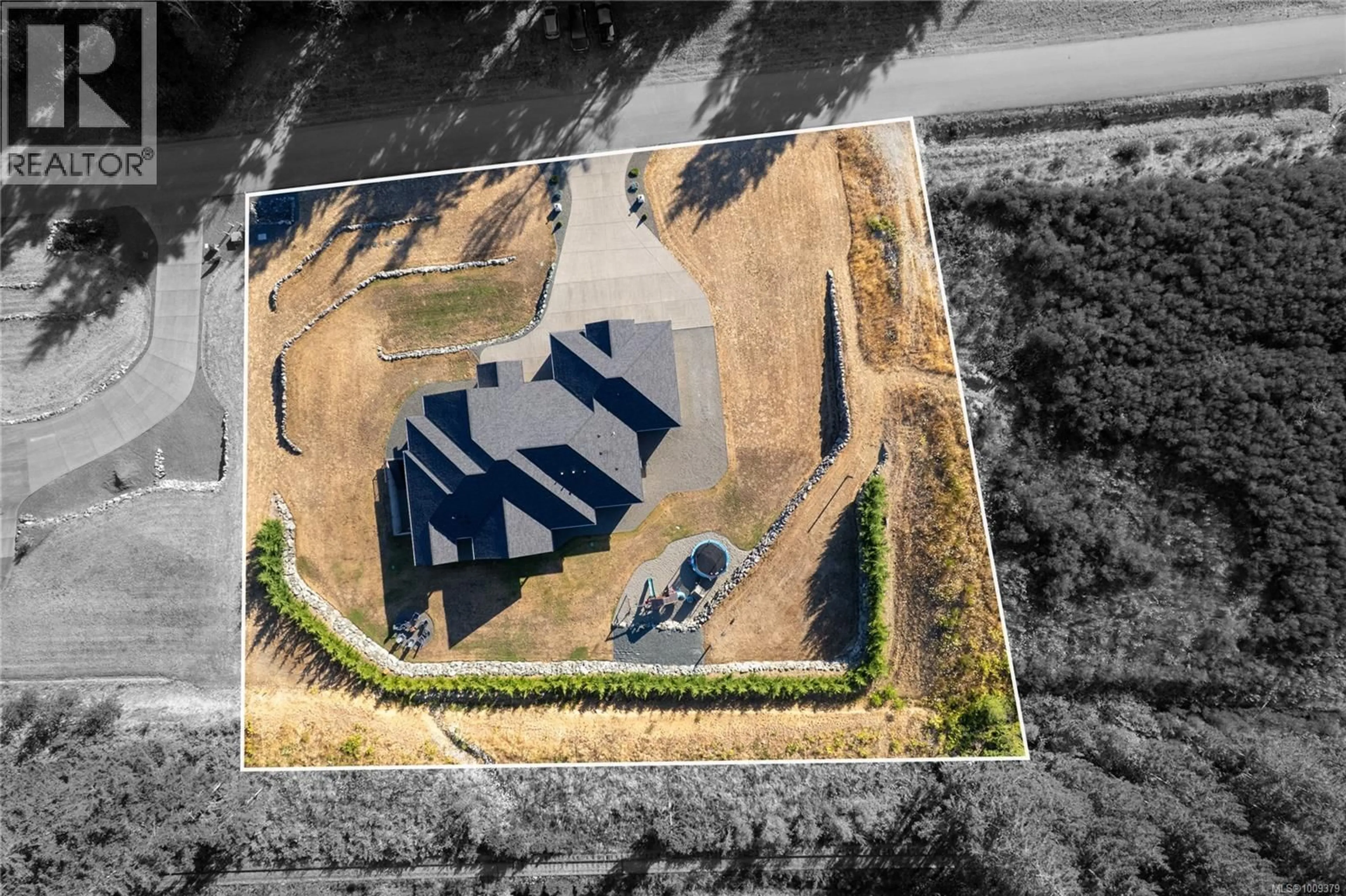 A pic from outside/outdoor area/front of a property/back of a property/a pic from drone, street for 6127 CHASE DRIVE, Port Alberni British Columbia V9Y0C2