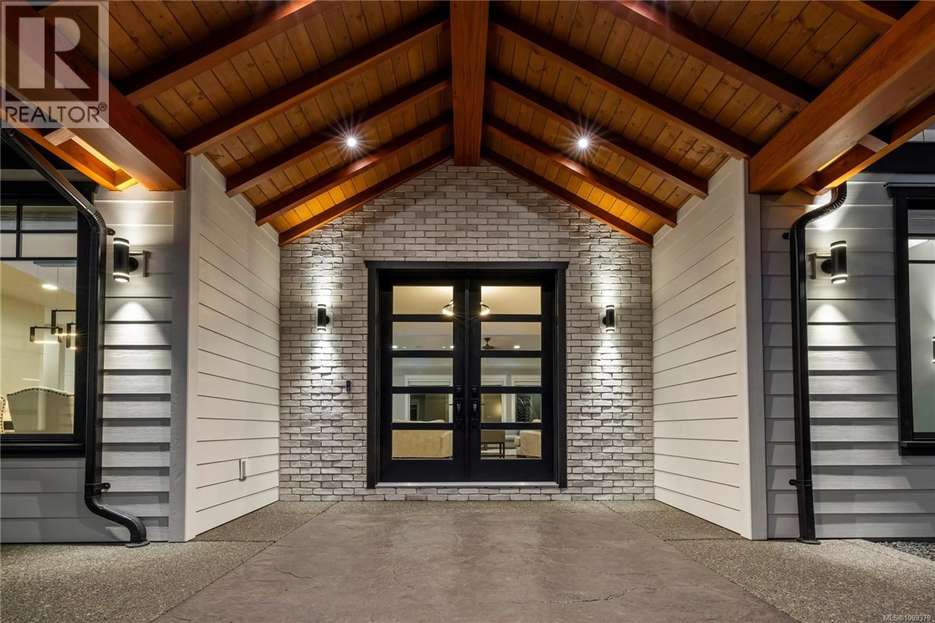 Indoor entryway for 6127 CHASE DRIVE, Port Alberni British Columbia V9Y0C2