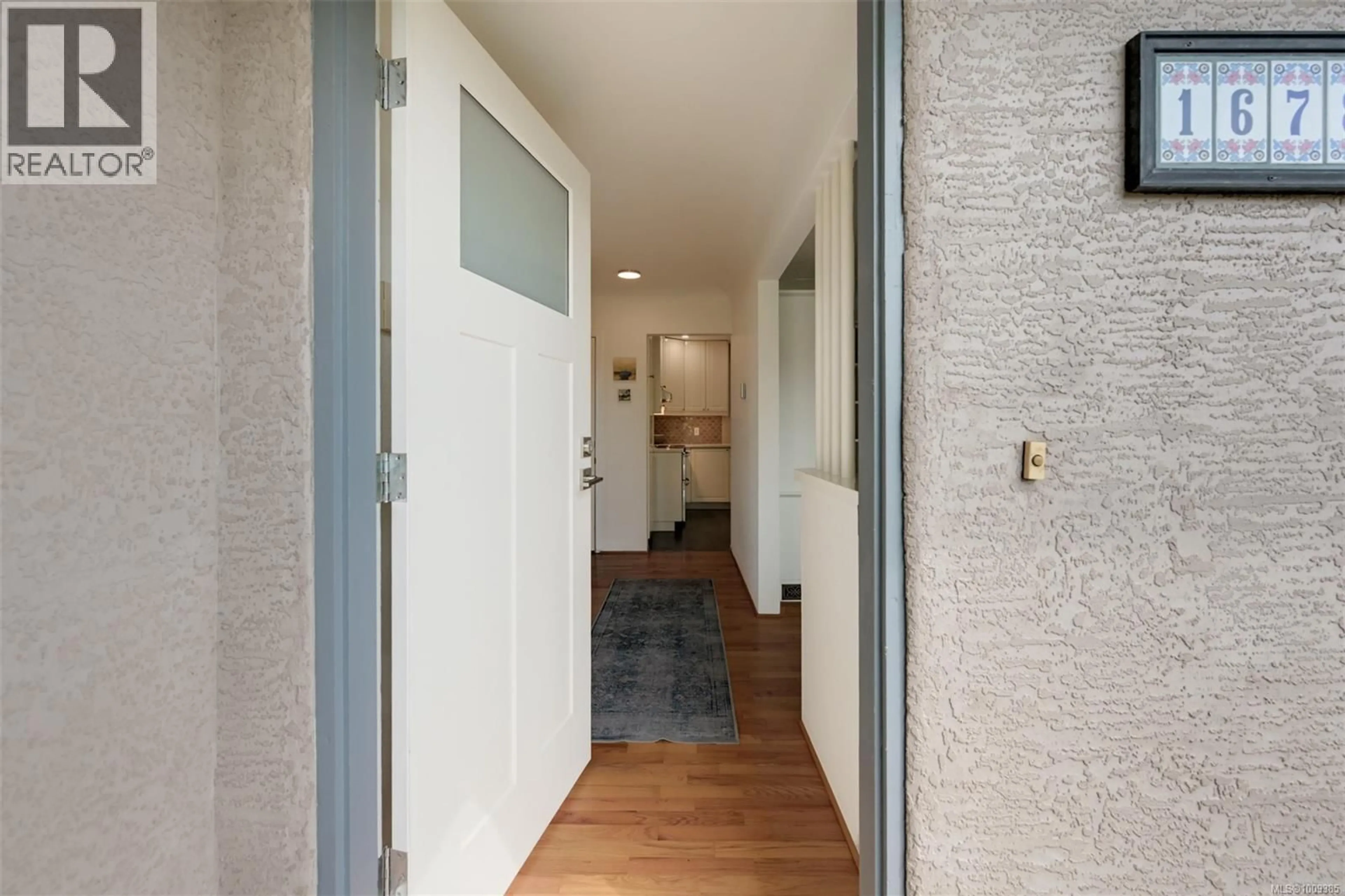 Indoor entryway for 1678 DERBY ROAD, Saanich British Columbia V8P1V1