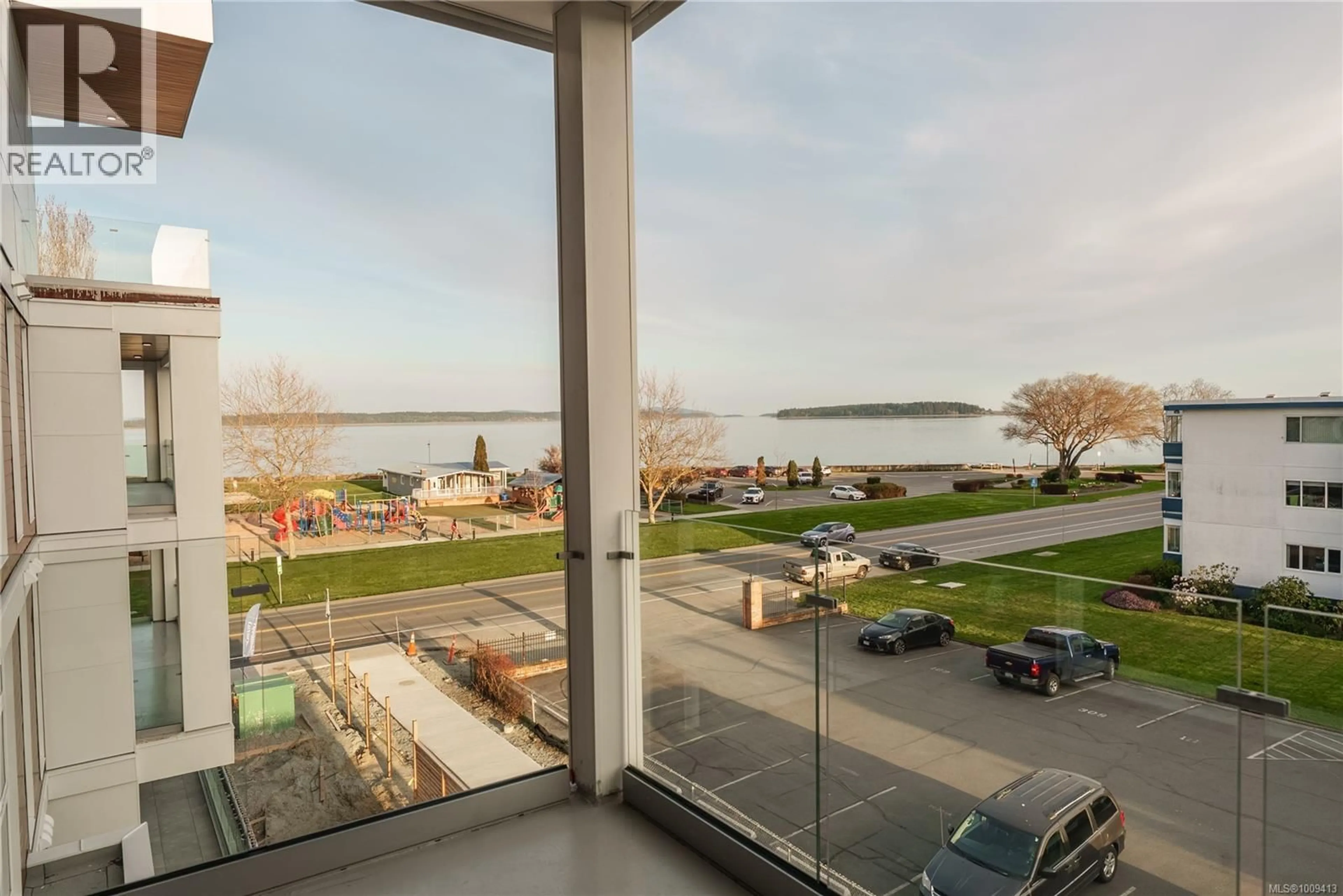 Unknown for 306 - 9570 FIFTH STREET, Sidney British Columbia V8L2W5
