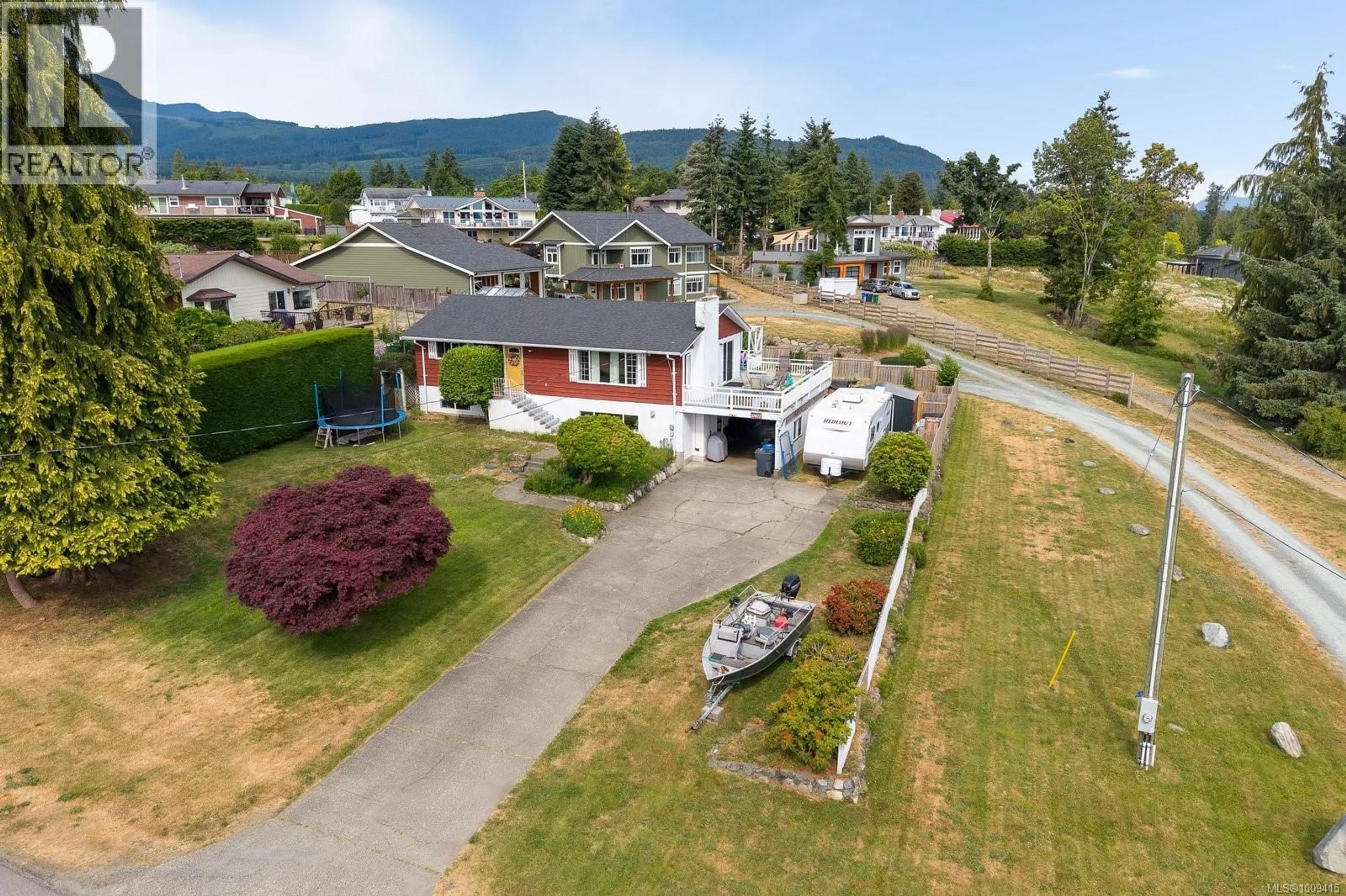 A pic from outside/outdoor area/front of a property/back of a property/a pic from drone, mountain view for 10872 GRANDVIEW ROAD, Saltair British Columbia V9G1Z7
