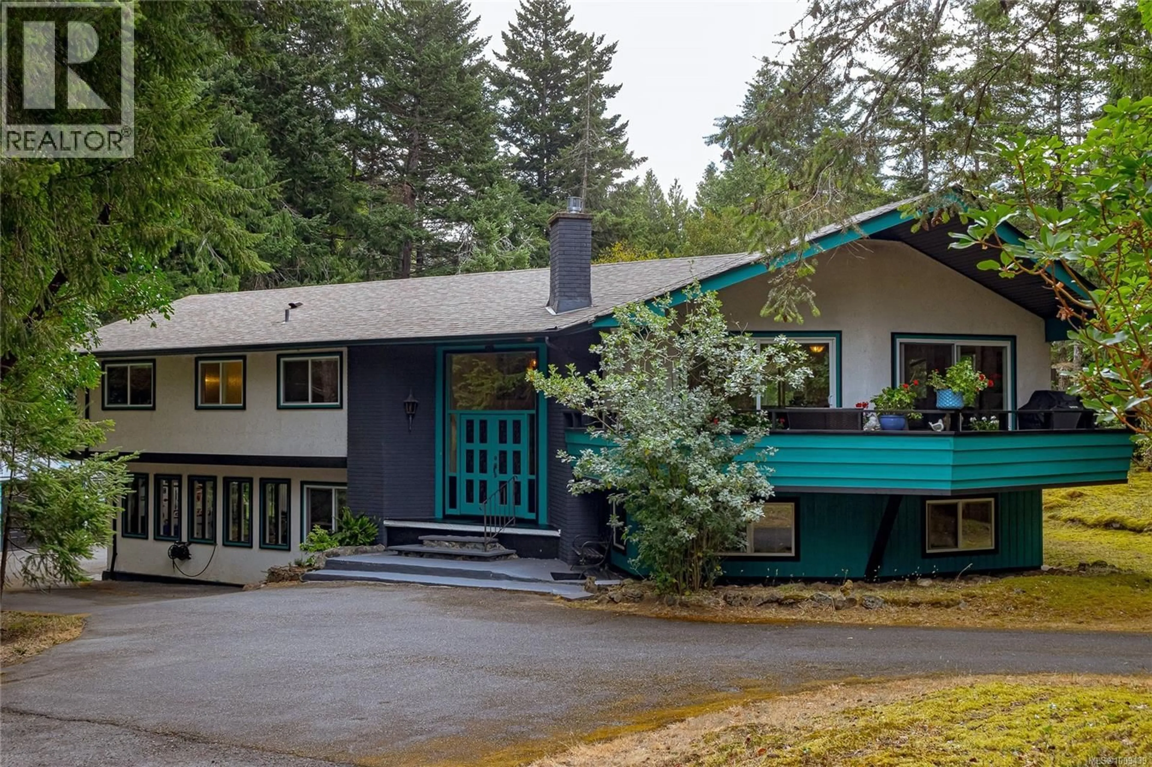 Home with vinyl exterior material, street for 1074 GLEN FOREST WAY, Metchosin British Columbia V9C3X8