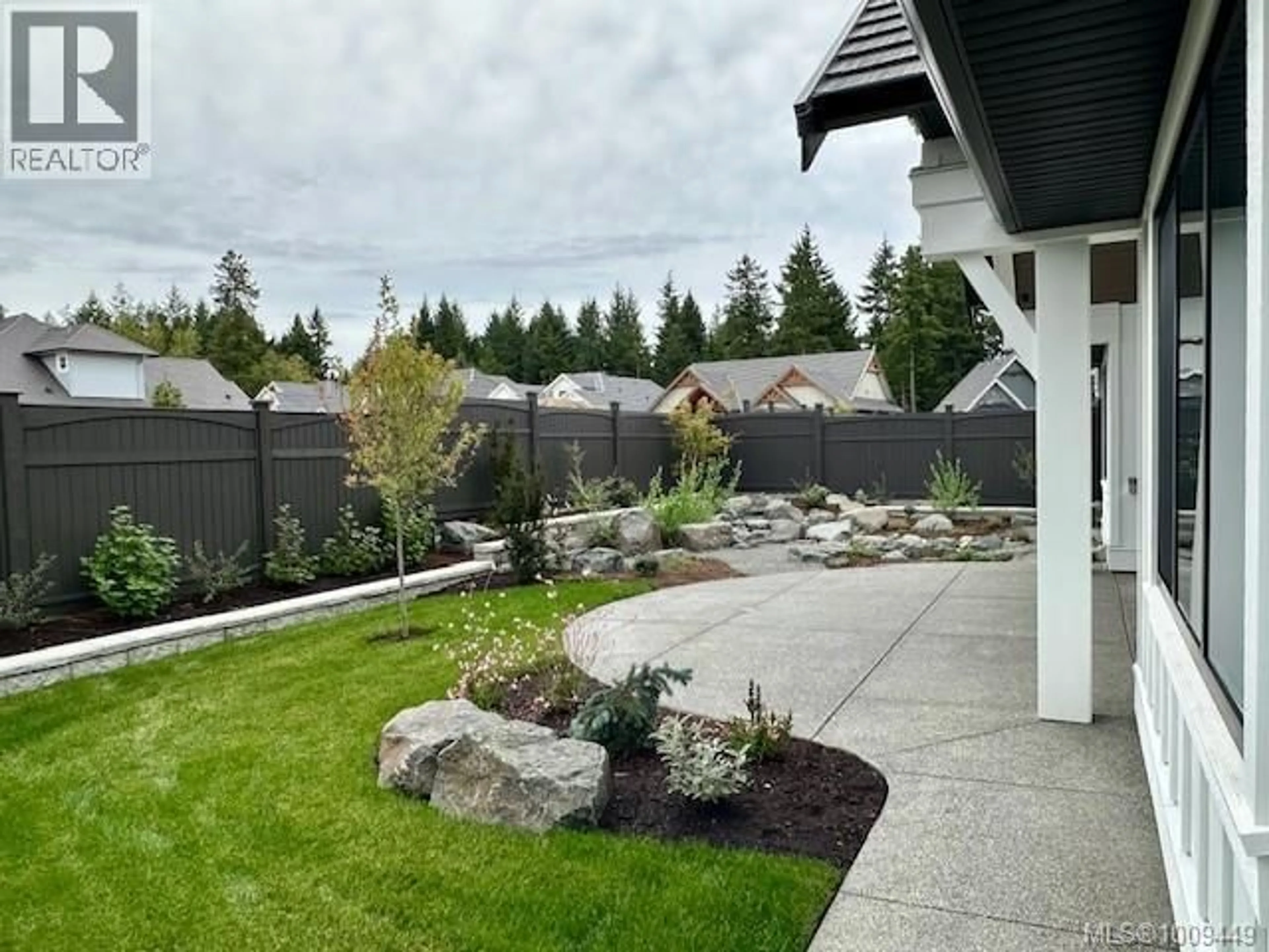 Patio, unknown for 3252 WINCHESTER AVENUE, Courtenay British Columbia V9N0H6