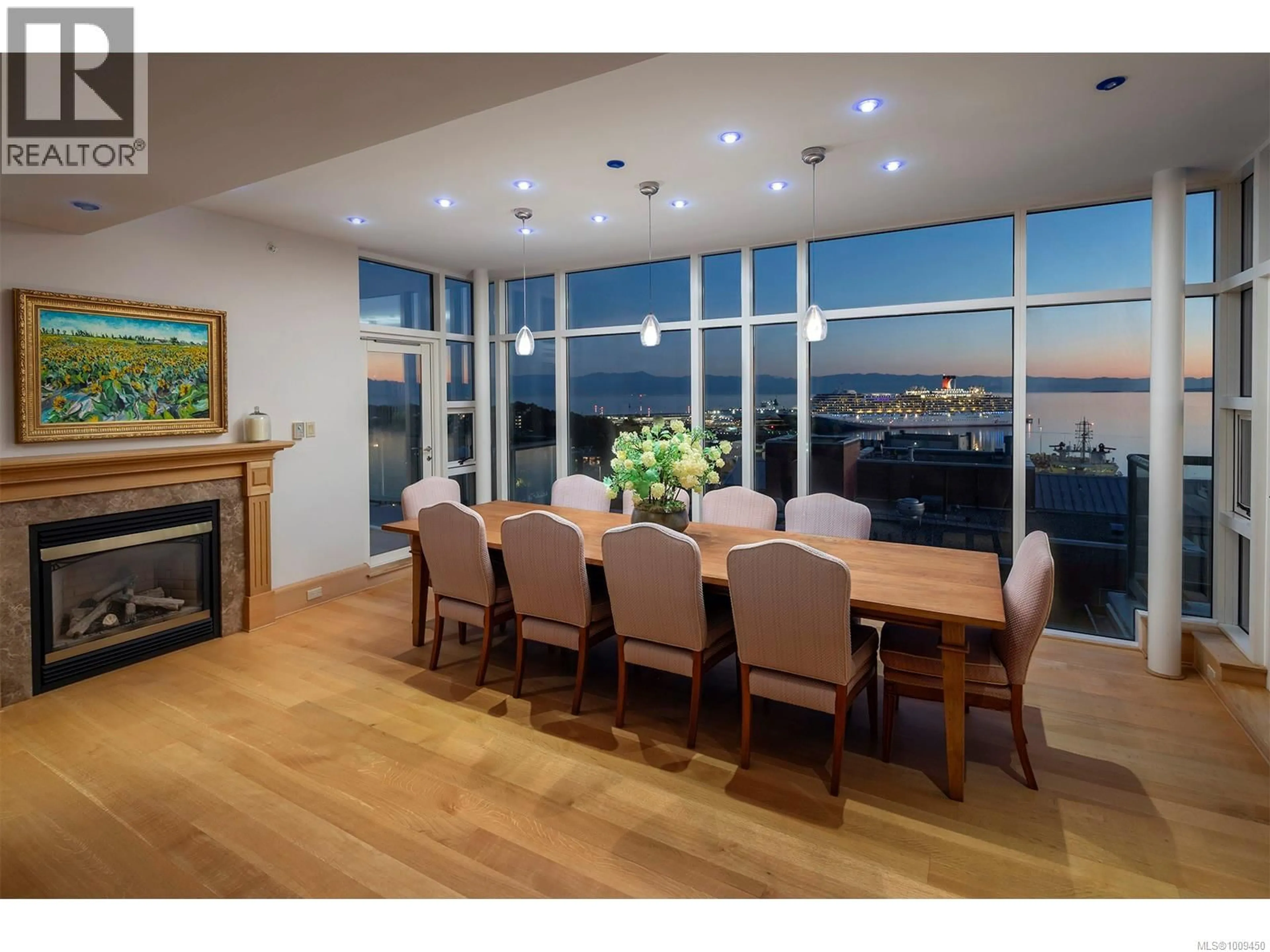 Dining room, wood/laminate floor for 1201 - 21 DALLAS ROAD, Victoria British Columbia V8V4Z9