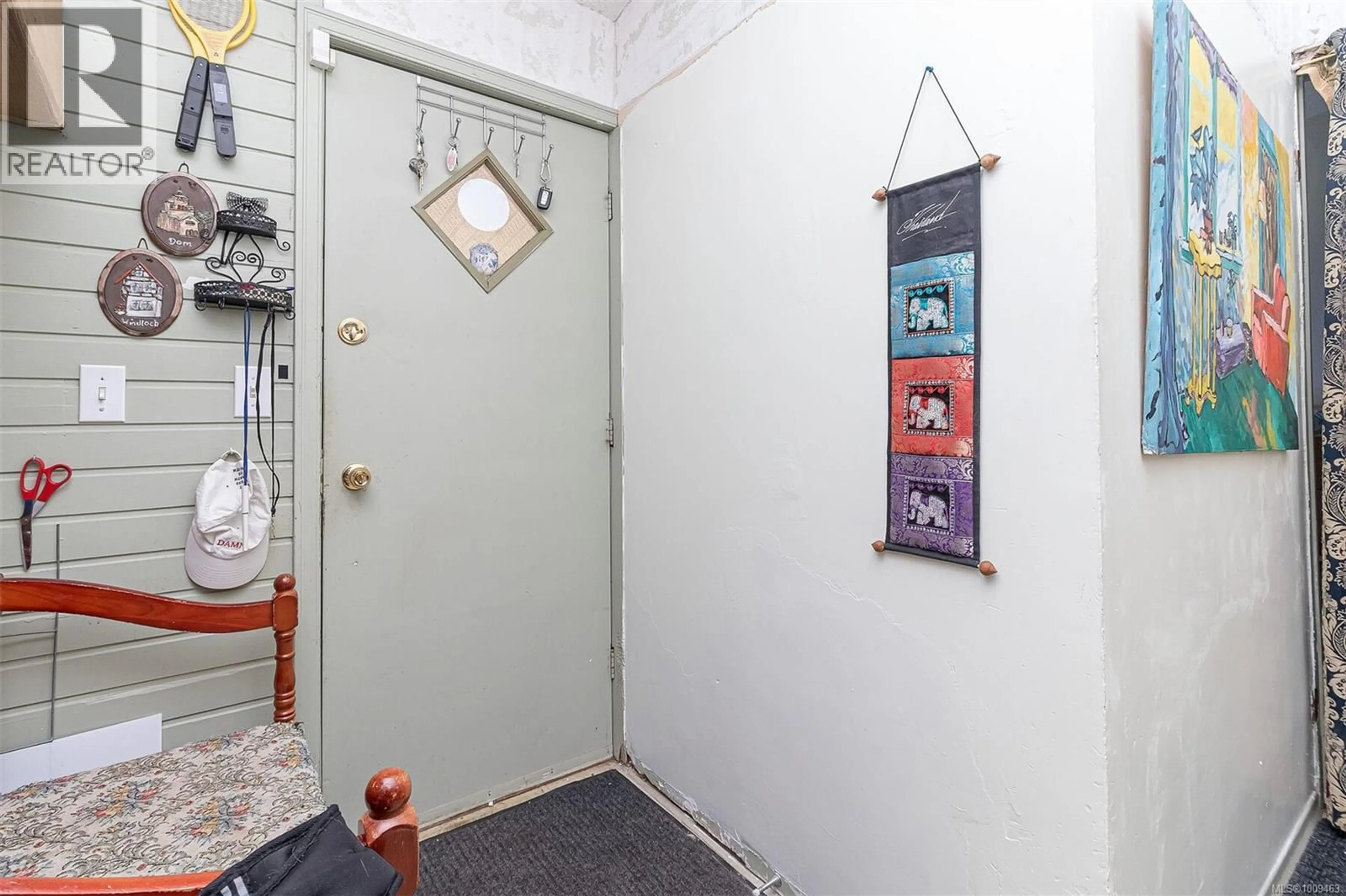 Indoor entryway for 39 - 2206 CHURCH ROAD, Sooke British Columbia V9Z0W1