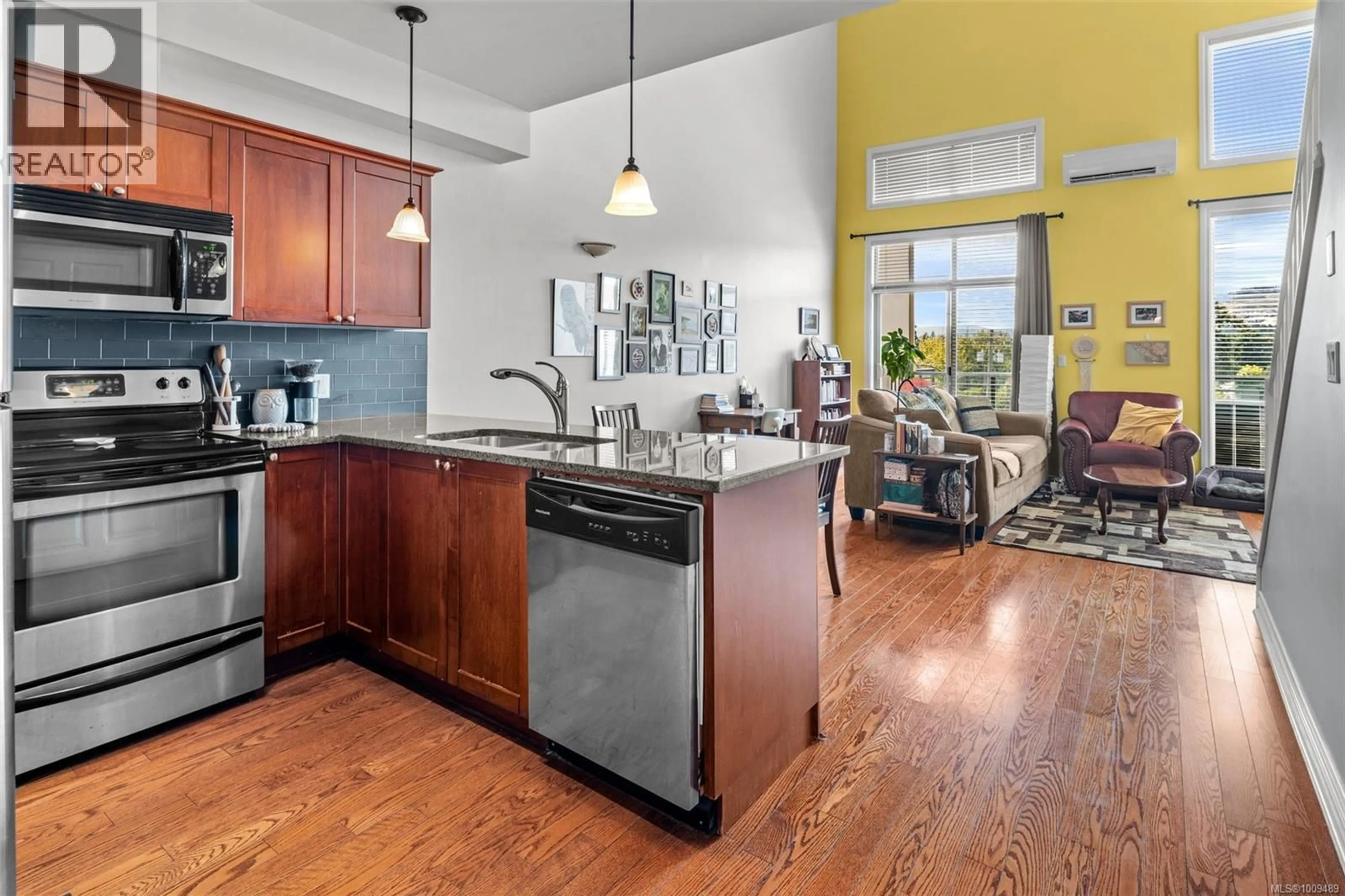 Open concept kitchen, unknown for 418 - 866 GOLDSTREAM AVENUE, Langford British Columbia V9B2X9