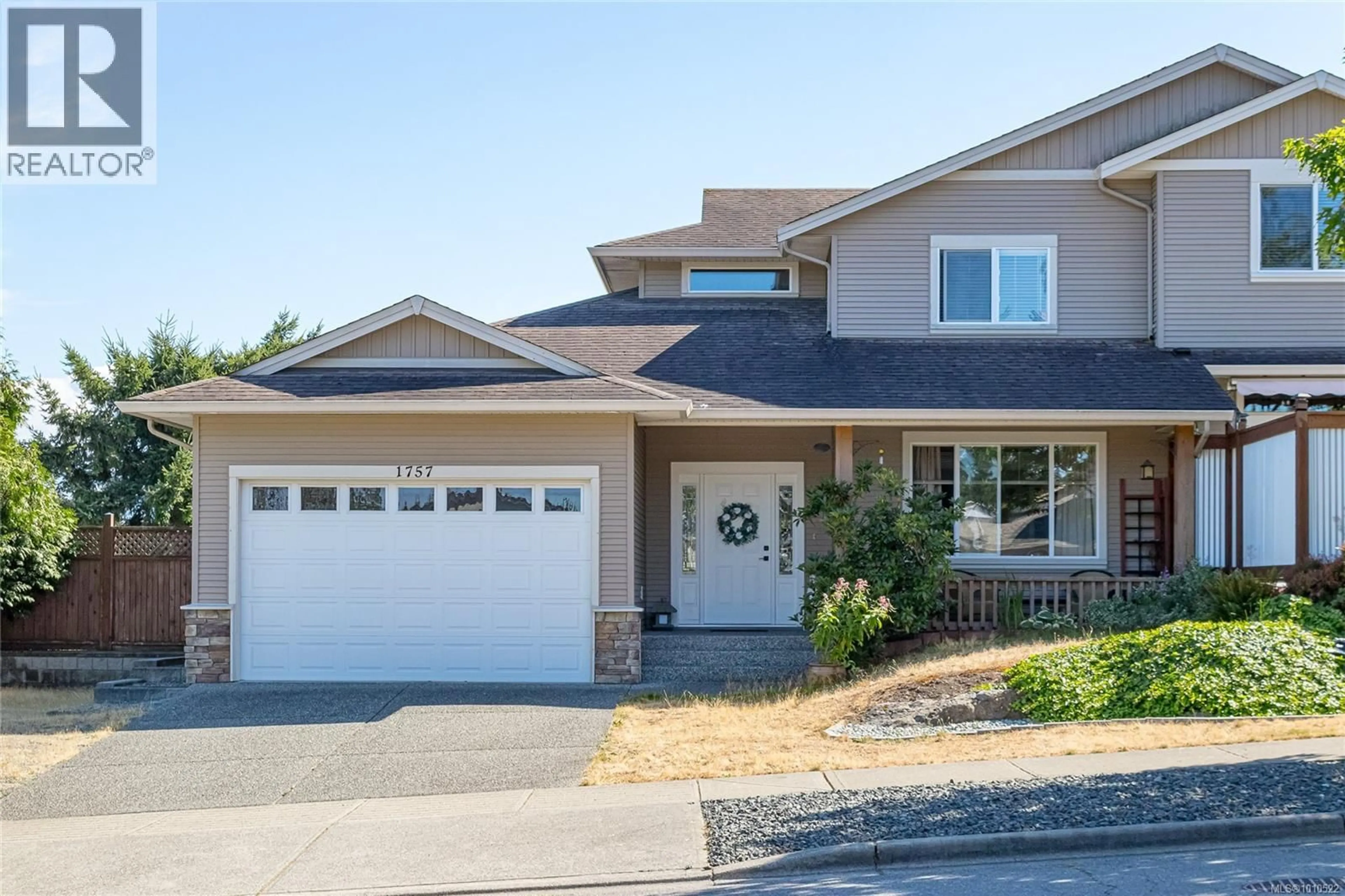 Home with vinyl exterior material, street for 1757 COUNTRY HILLS DRIVE, Nanaimo British Columbia V9X1X7