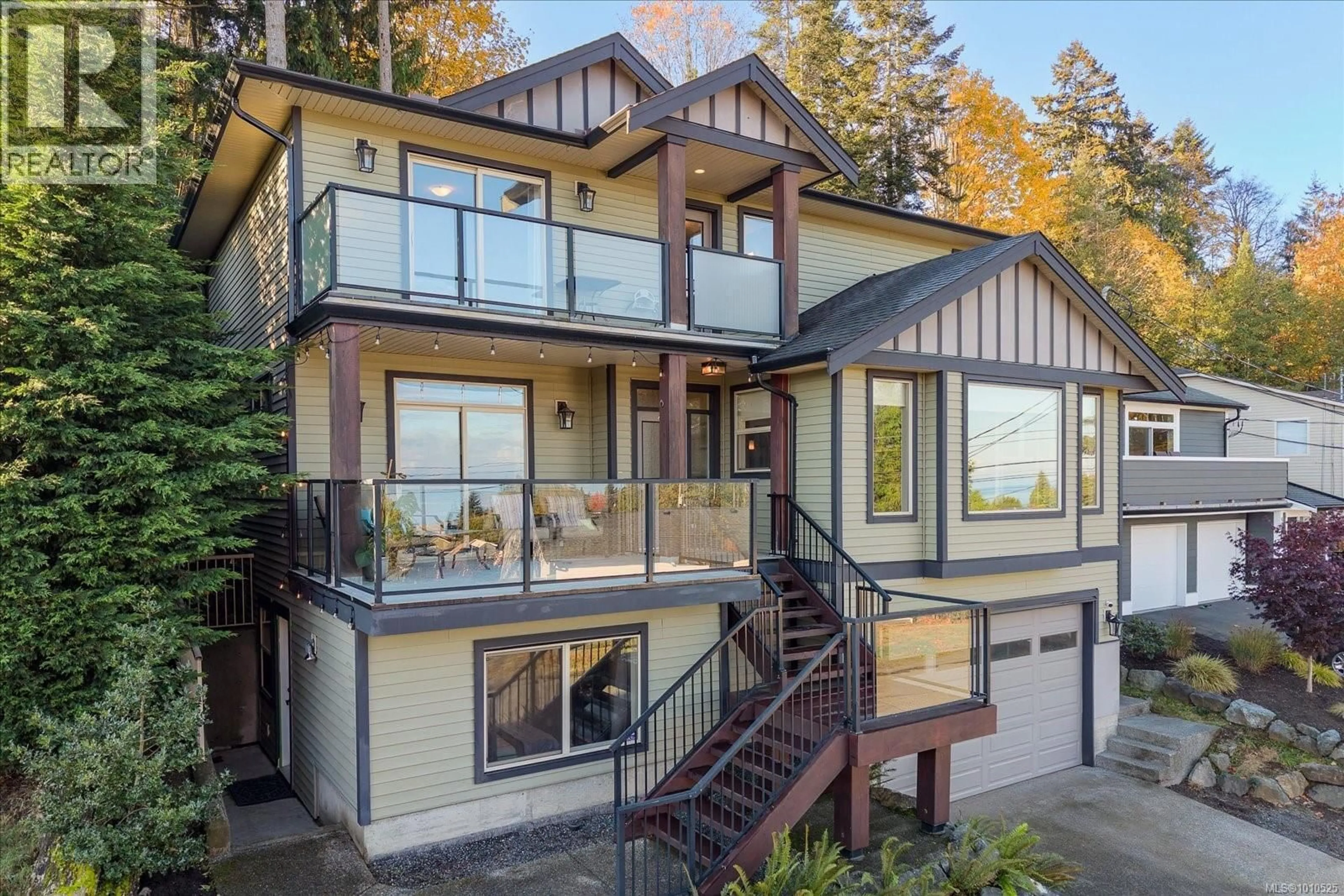 Home with vinyl exterior material, mountain view for 5265 TOMS TURNABOUT, Nanaimo British Columbia V9T5M9