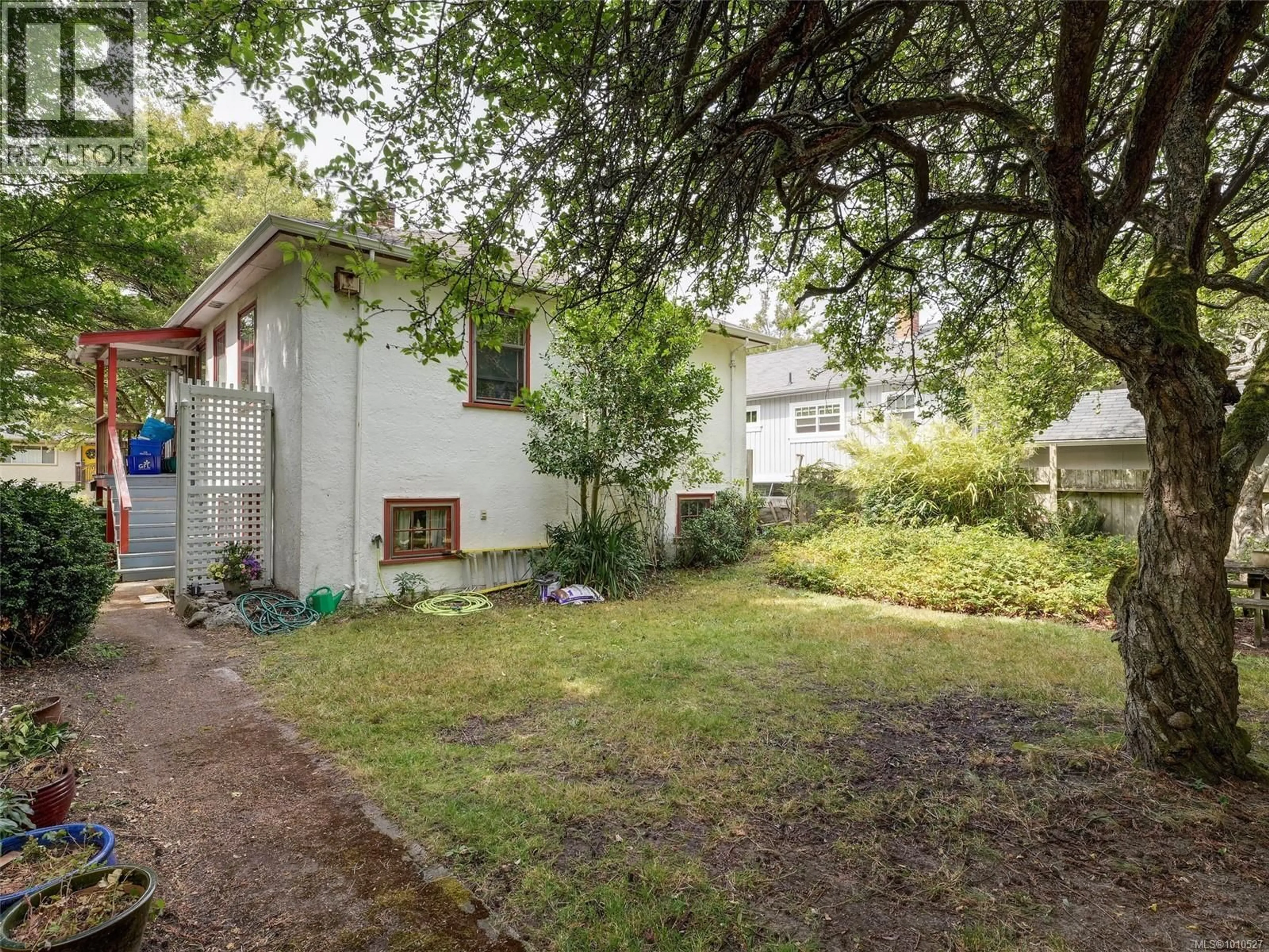 Unknown for 2561 FORBES STREET, Victoria British Columbia V8R4B9