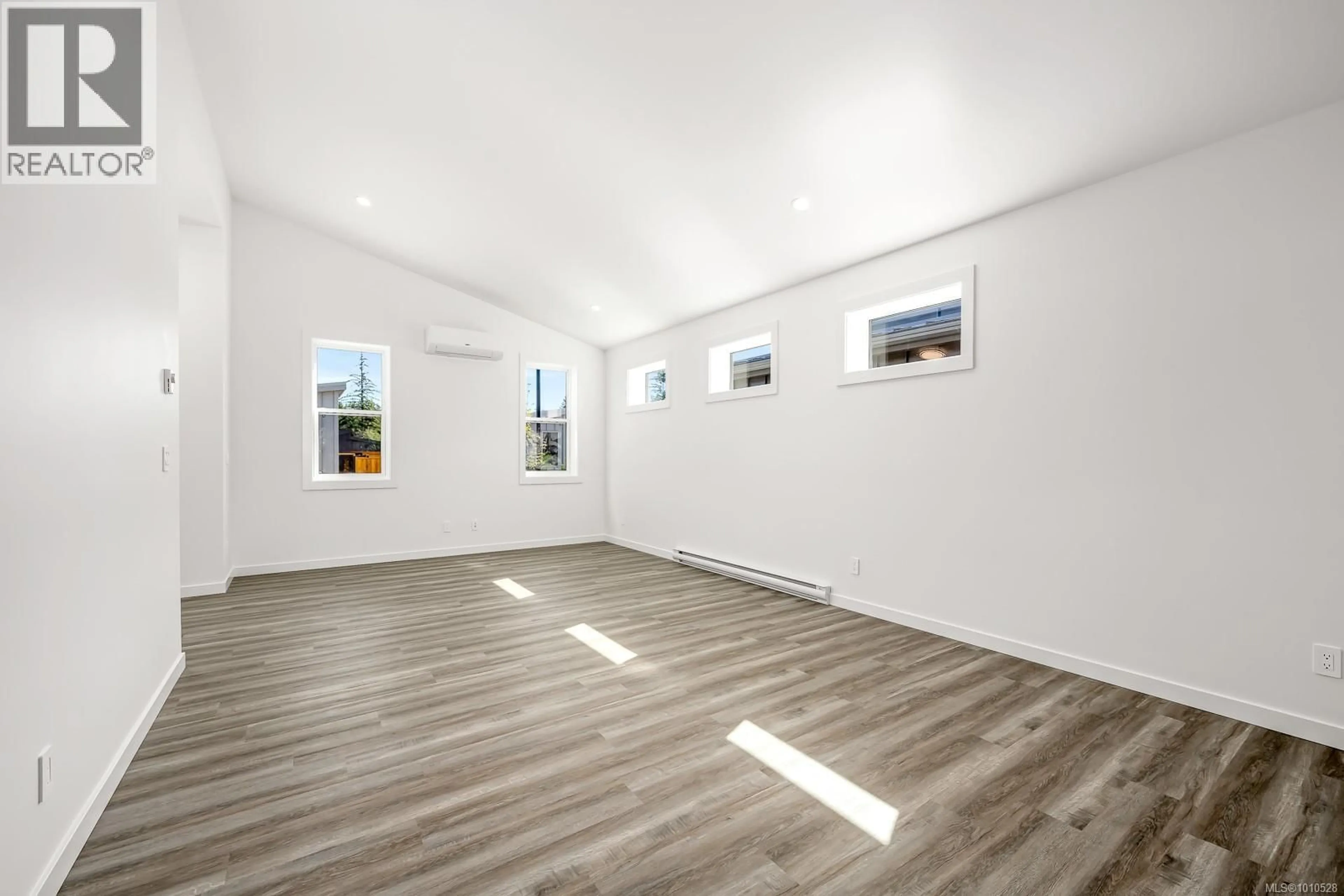 A pic of a room for 45 - 3025 ROYSTON ROAD, Cumberland British Columbia V0R1S0