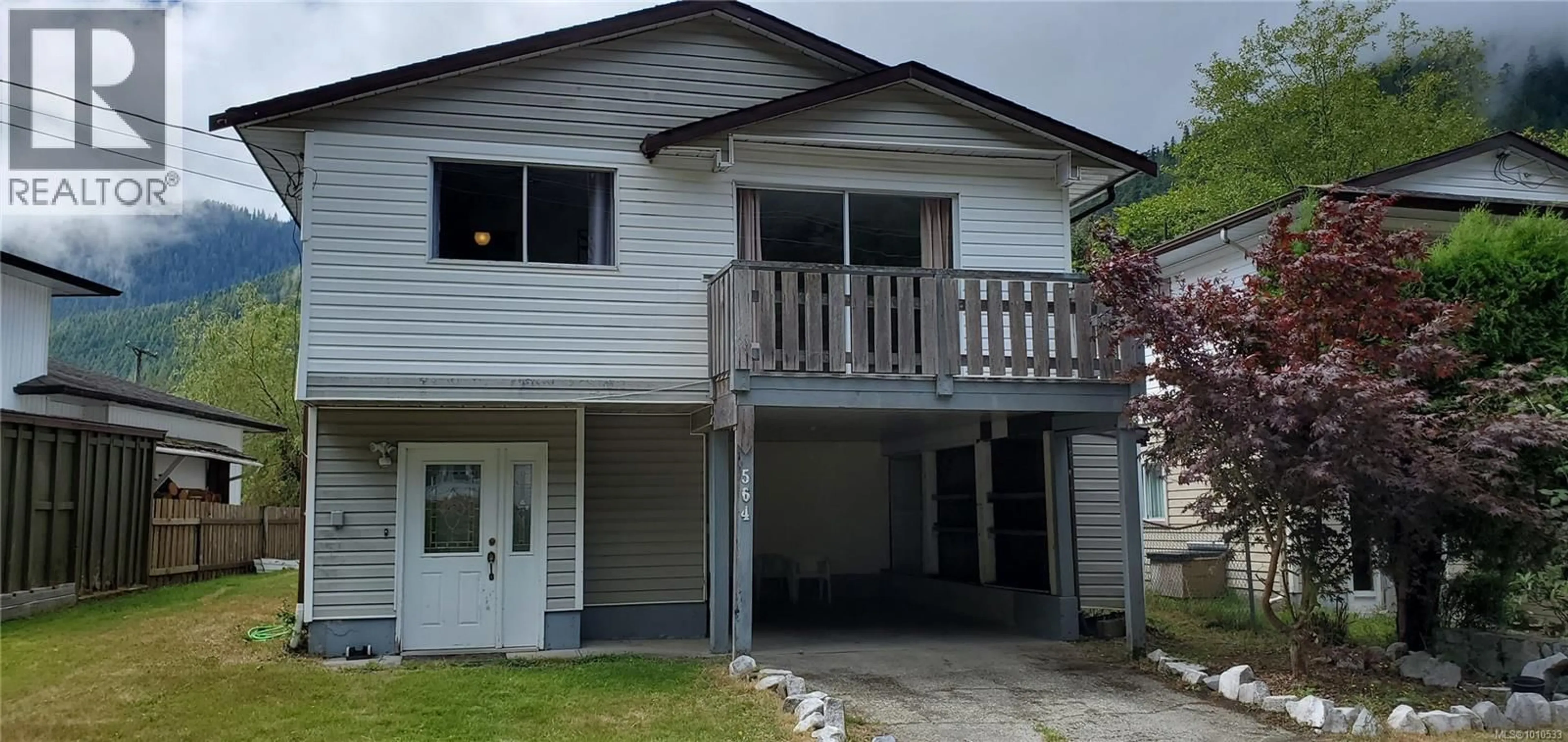 Home with vinyl exterior material, street for 564 ALPINE VIEW ROAD, Tahsis British Columbia V0P1X0