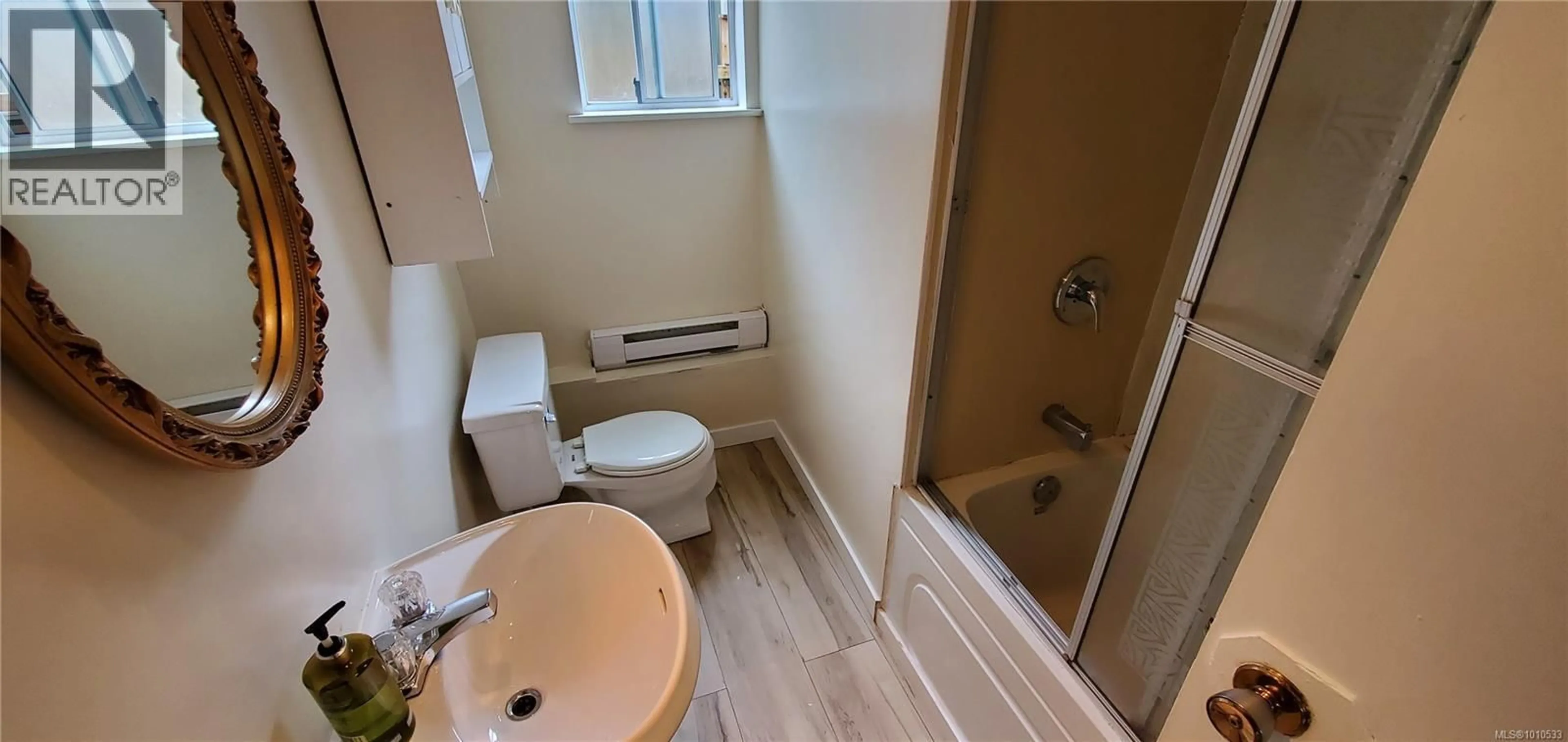 Standard bathroom, unknown for 564 ALPINE VIEW ROAD, Tahsis British Columbia V0P1X0