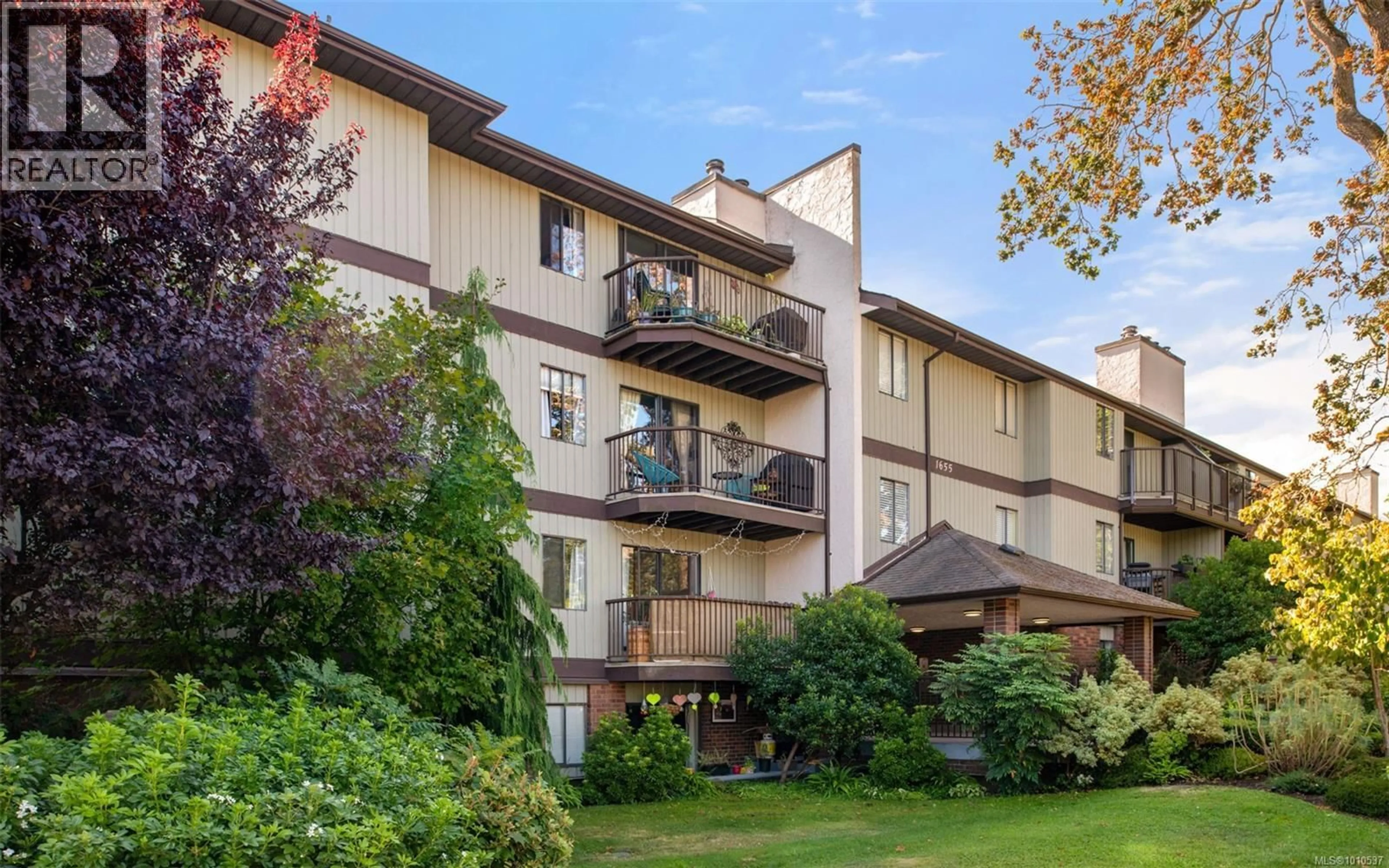 Patio, unknown for 114 - 1655 BEGBIE STREET, Victoria British Columbia V8R1L4