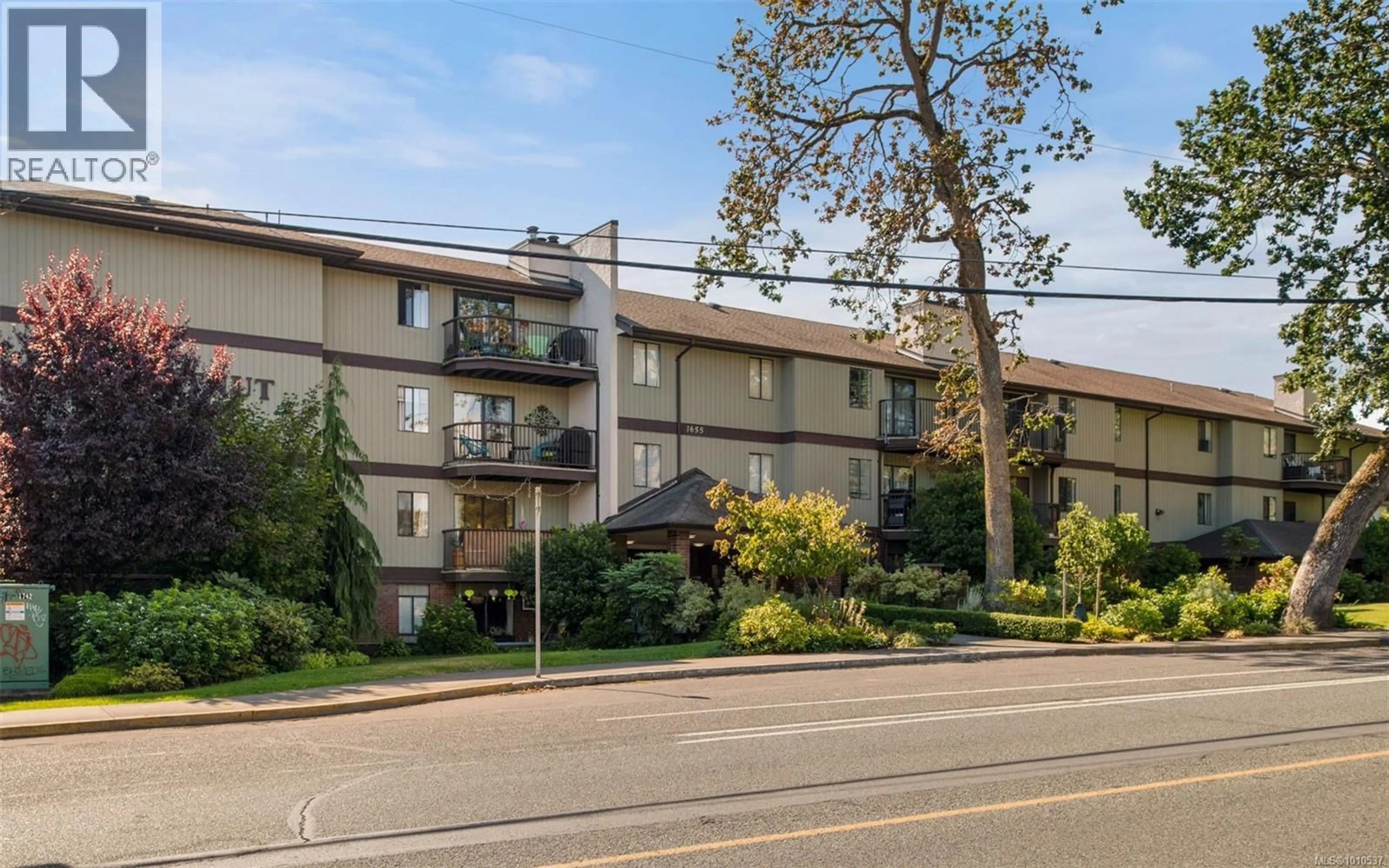 Patio, unknown for 114 - 1655 BEGBIE STREET, Victoria British Columbia V8R1L4