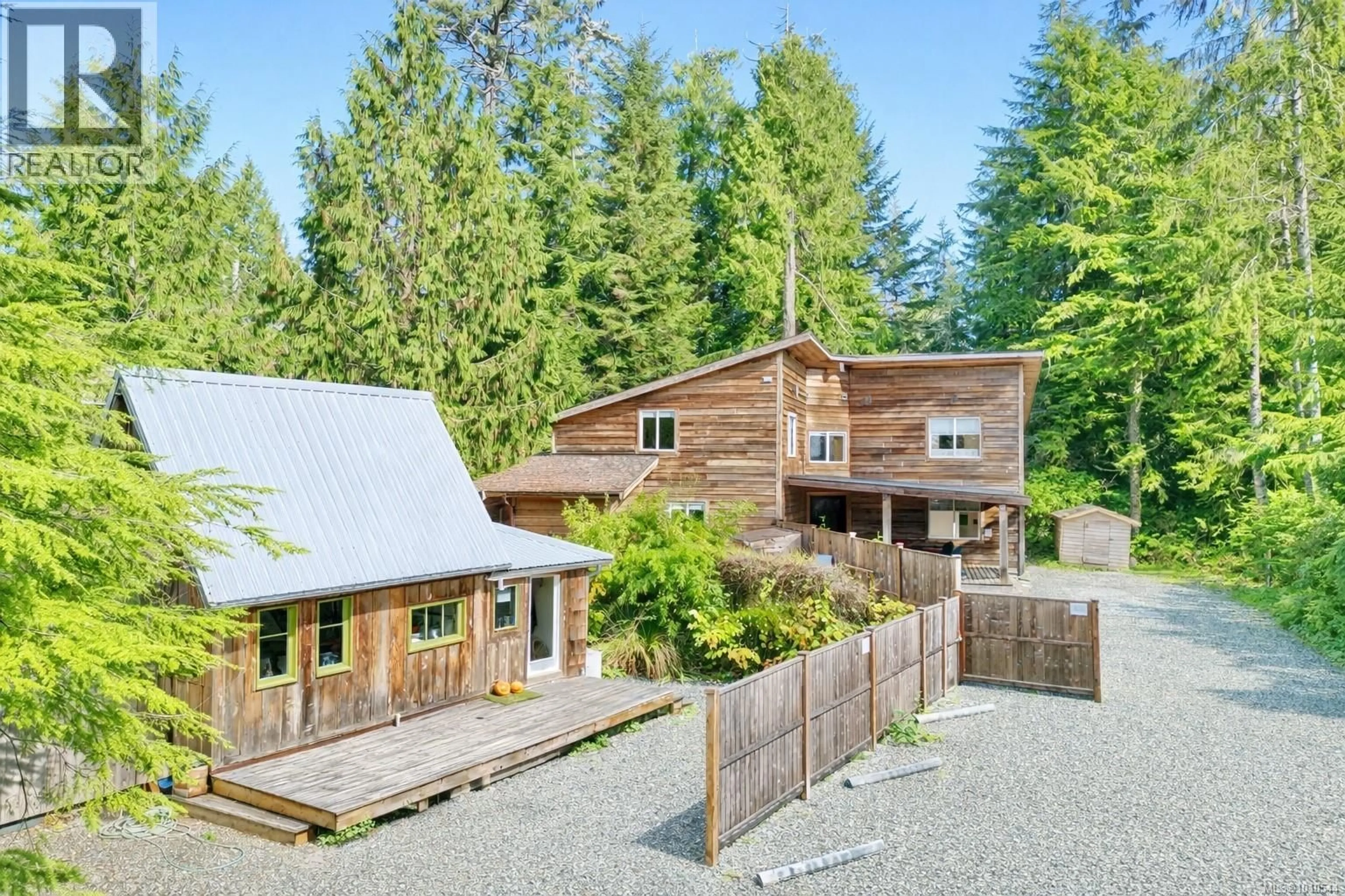 A pic from outside/outdoor area/front of a property/back of a property/a pic from drone, unknown for 1316 LYNN ROAD, Tofino British Columbia V0R2Z0