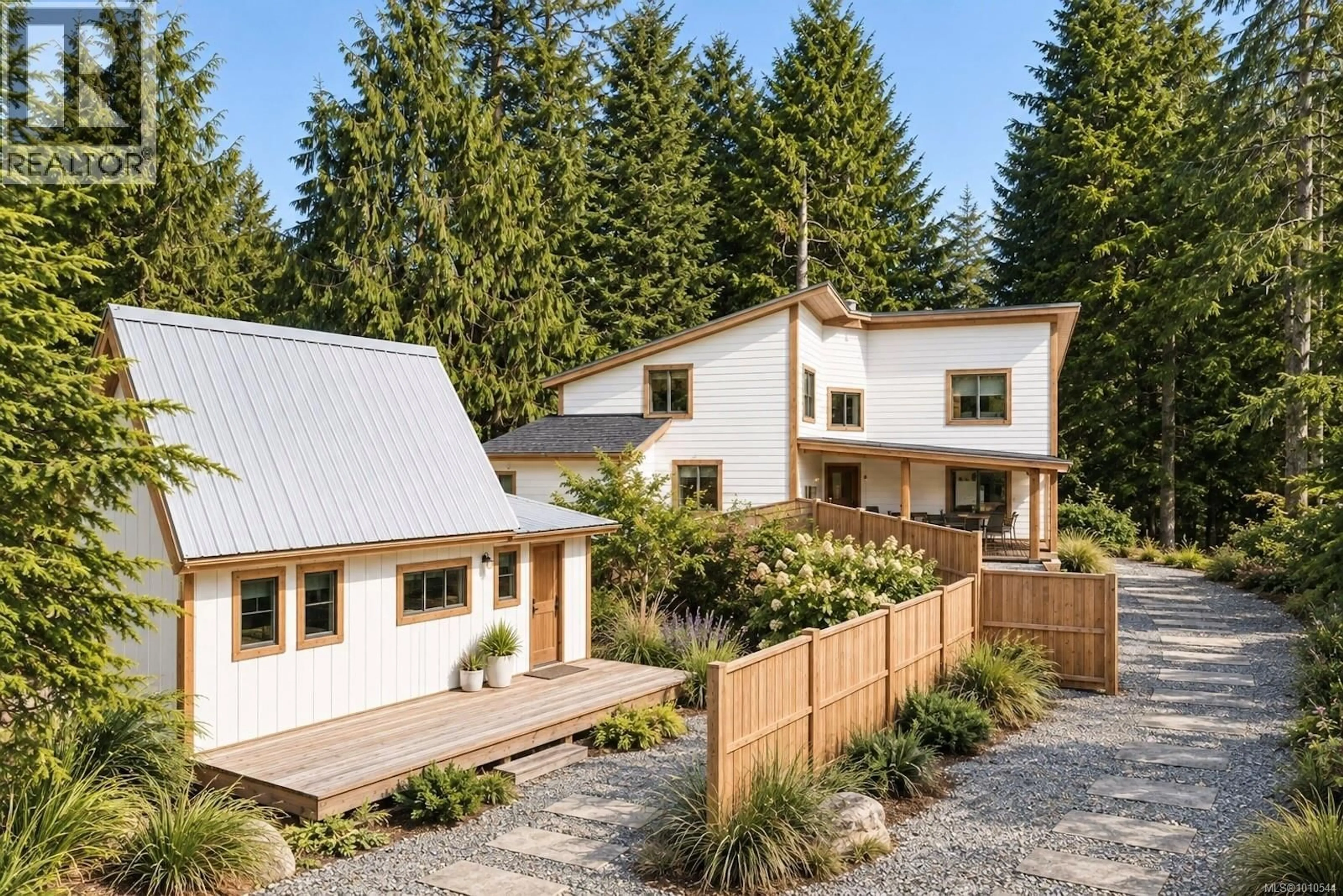 Unknown for 1316 LYNN ROAD, Tofino British Columbia V0R2Z0
