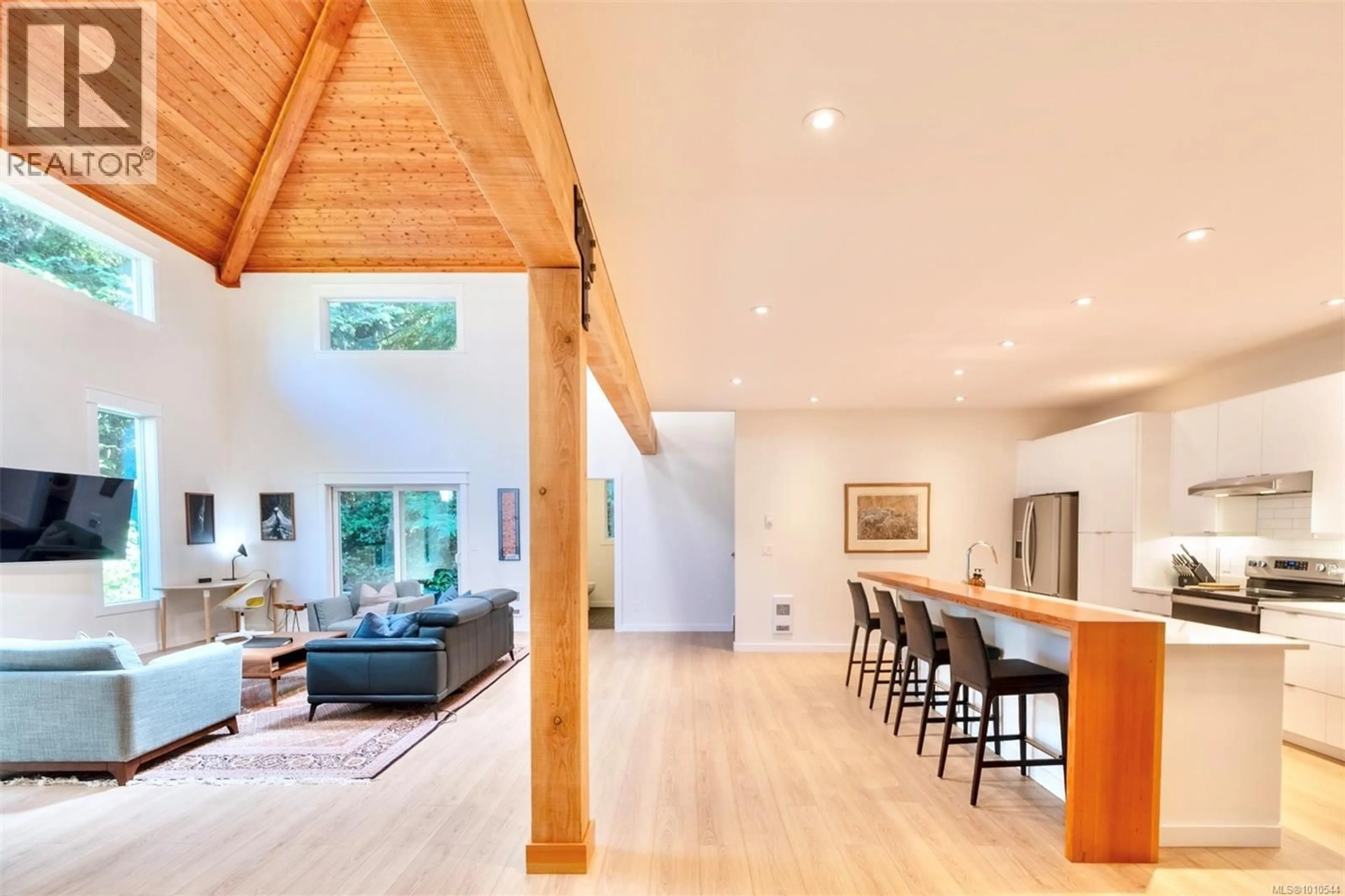 Unknown for 1316 LYNN ROAD, Tofino British Columbia V0R2Z0