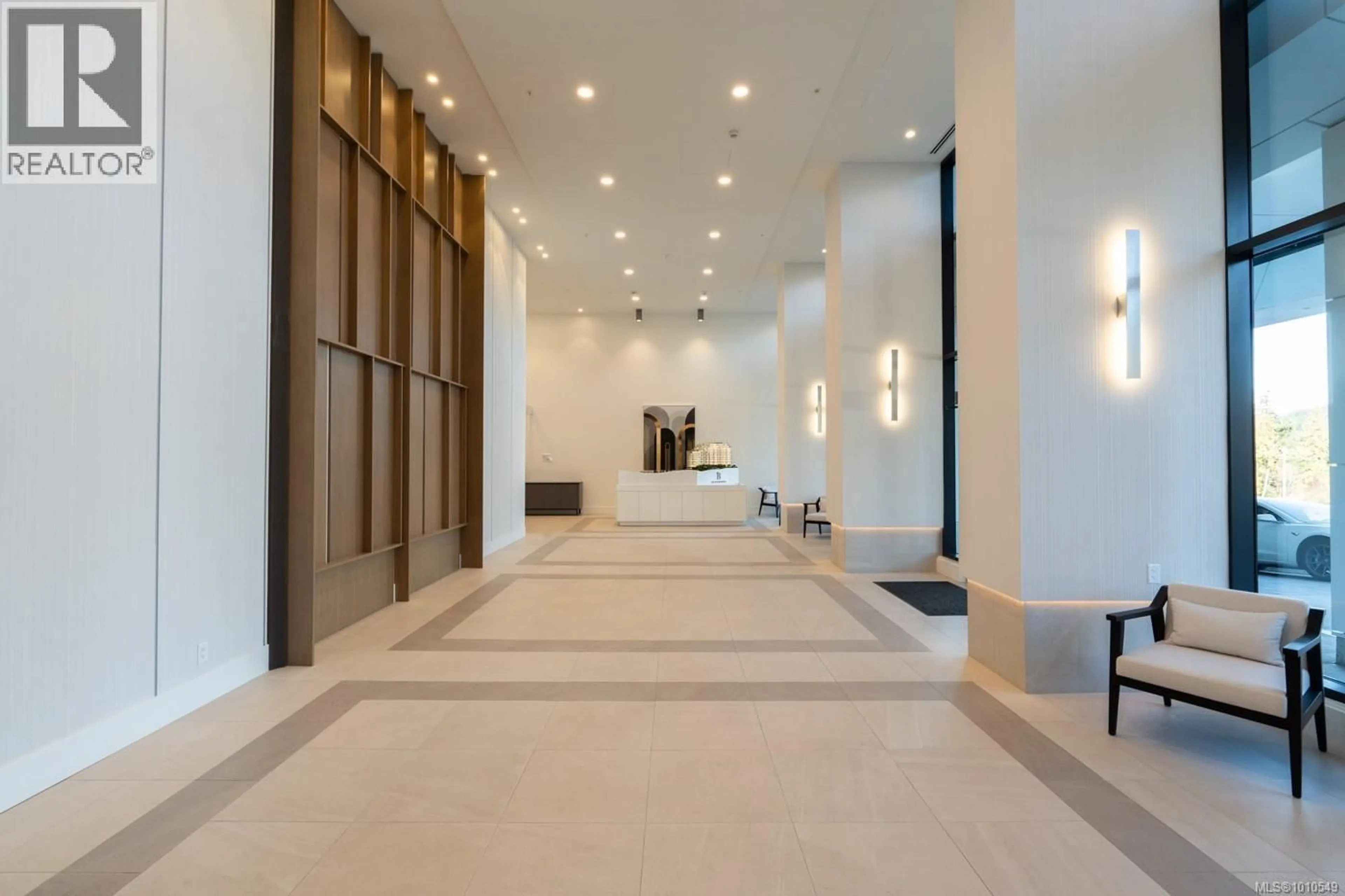 Indoor foyer for 1012 - 2000 HANNINGTON ROAD, Langford British Columbia V9B6R6