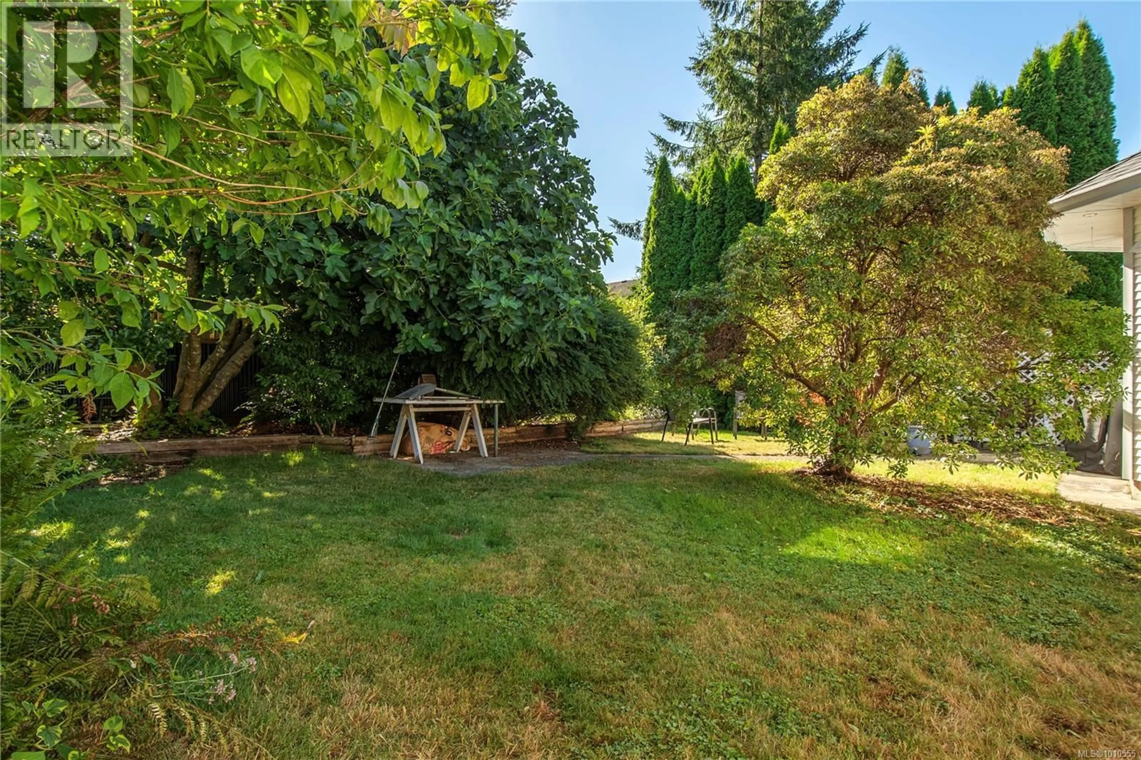 Patio, forest/trees view for 1062 SPRINGBOK ROAD, Campbell River British Columbia V9W7K7