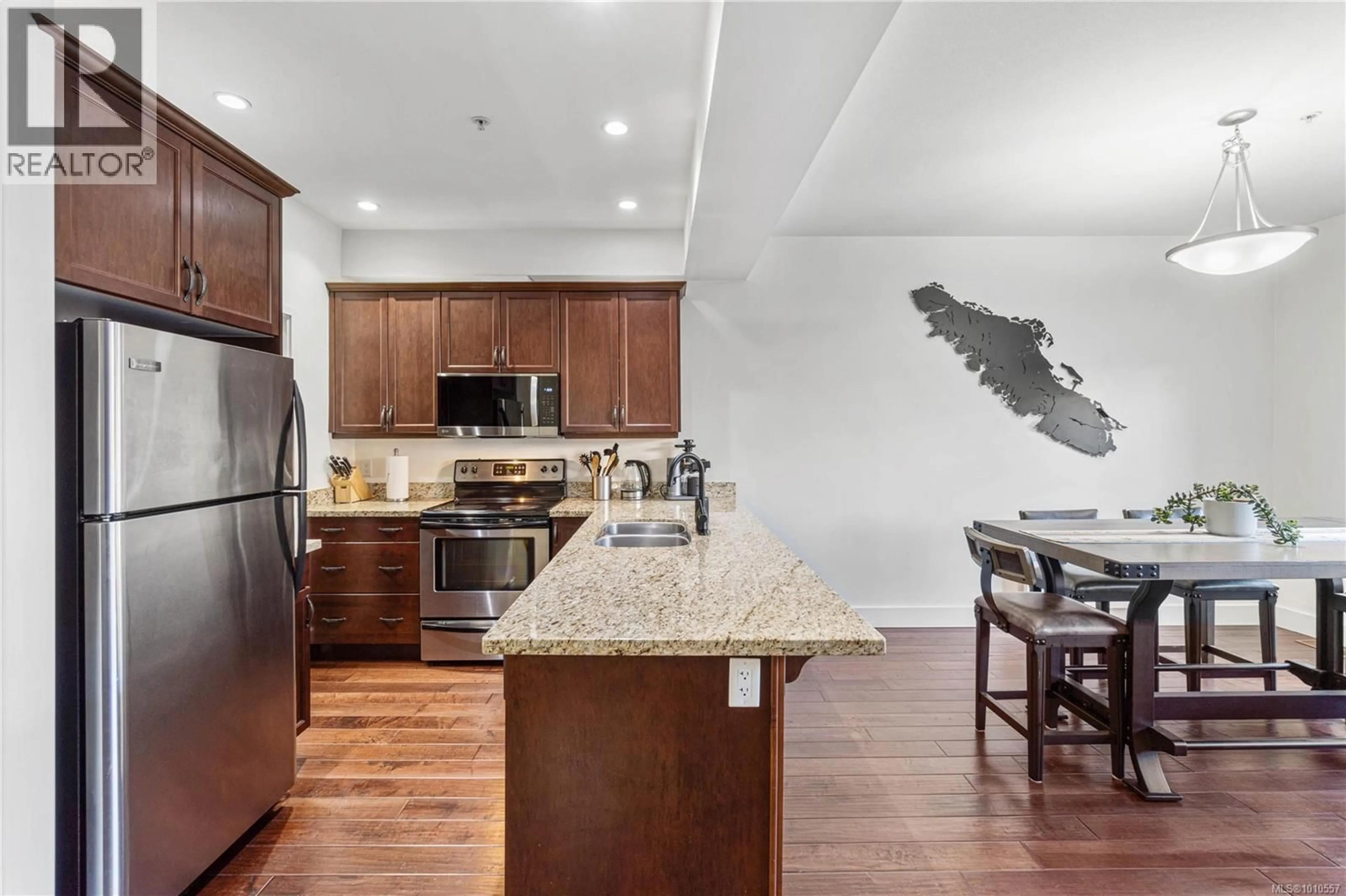 Open concept kitchen, unknown for 12 - 344 HIRST AVENUE, Parksville British Columbia V9P1K4