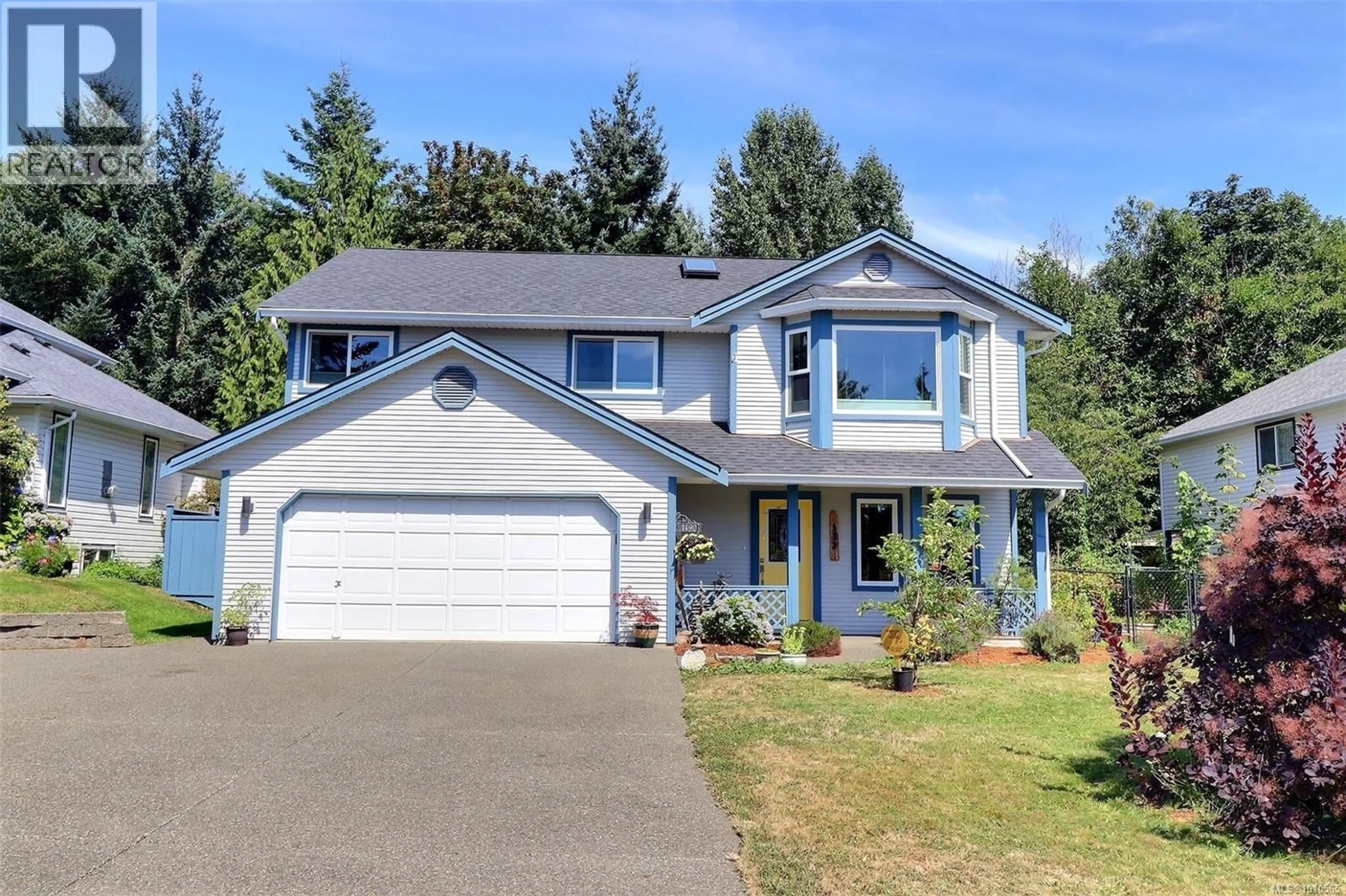 Home with vinyl exterior material, street for 1490 GRIFFIN DRIVE, Courtenay British Columbia V9N8M6