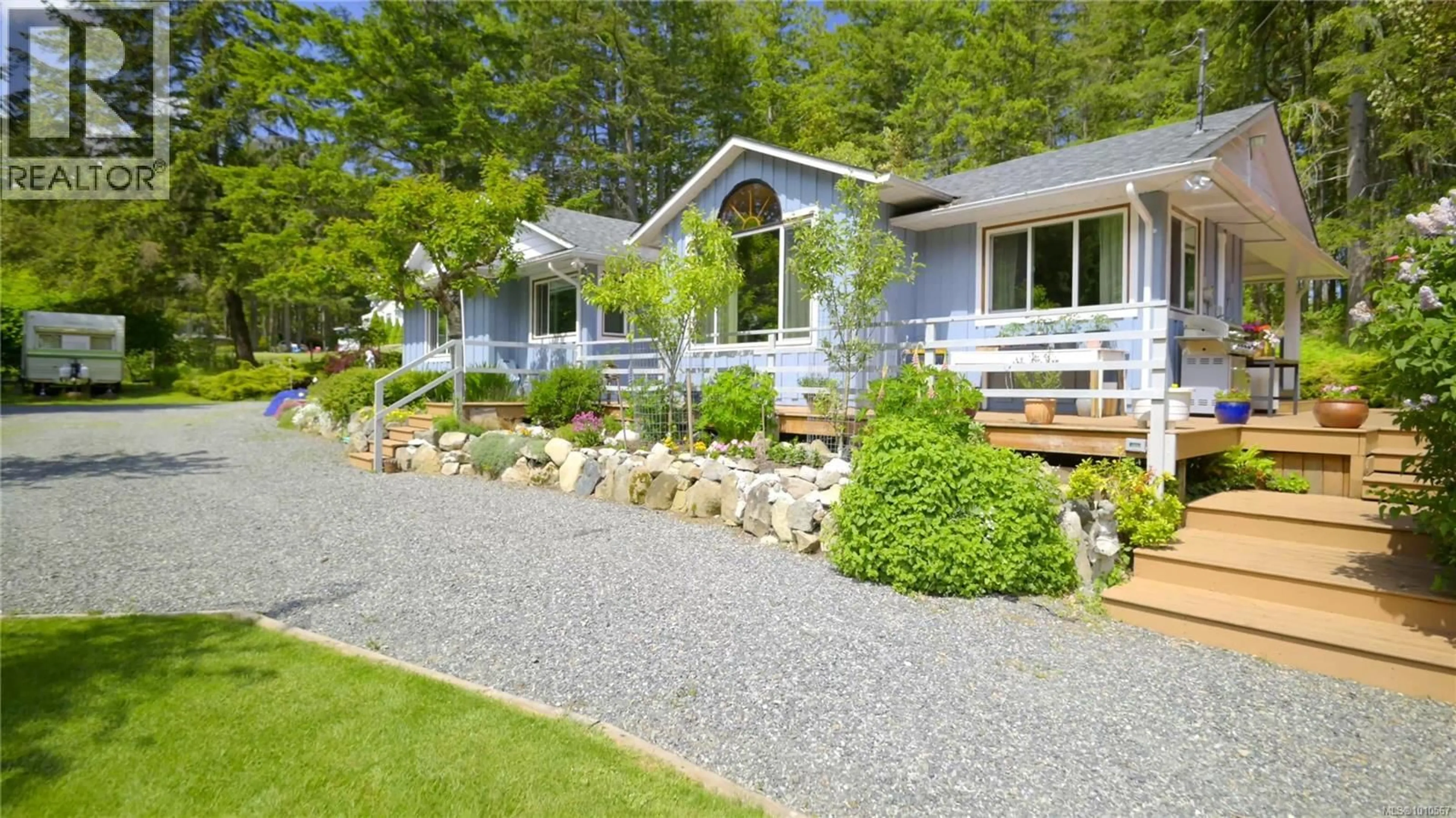 Home with vinyl exterior material, street for 2742 CEDAR HEIGHTS CRESCENT, Nanaimo British Columbia V9X1N4
