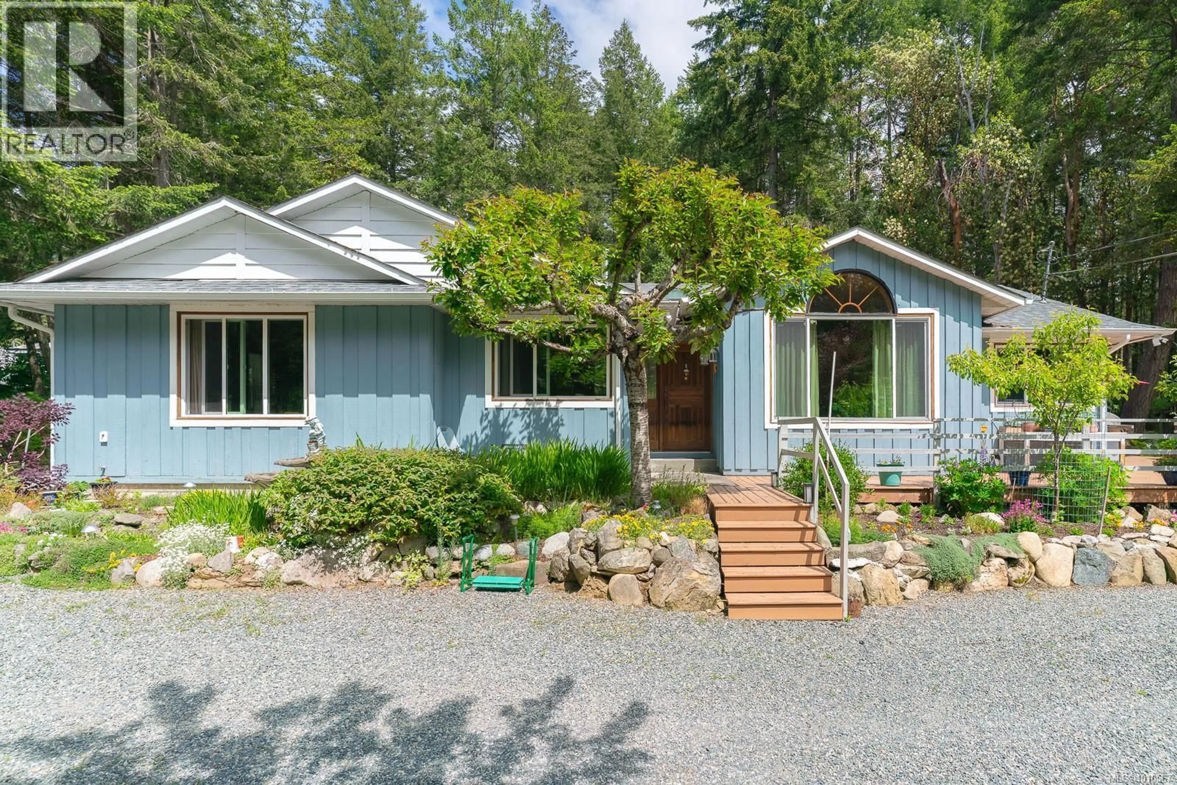 Home with vinyl exterior material, unknown for 2742 CEDAR HEIGHTS CRESCENT, Nanaimo British Columbia V9X1N4