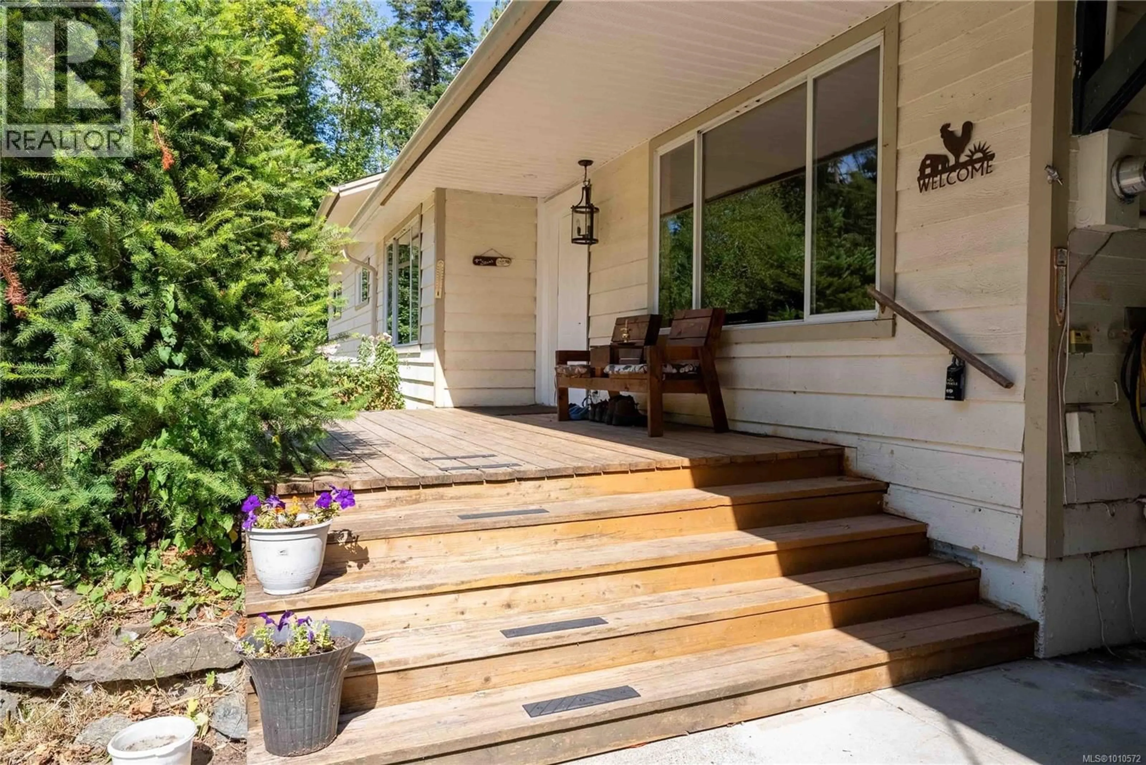 Patio, street for 4591 HOWIE ROAD NORTH, Duncan British Columbia V9L6N2