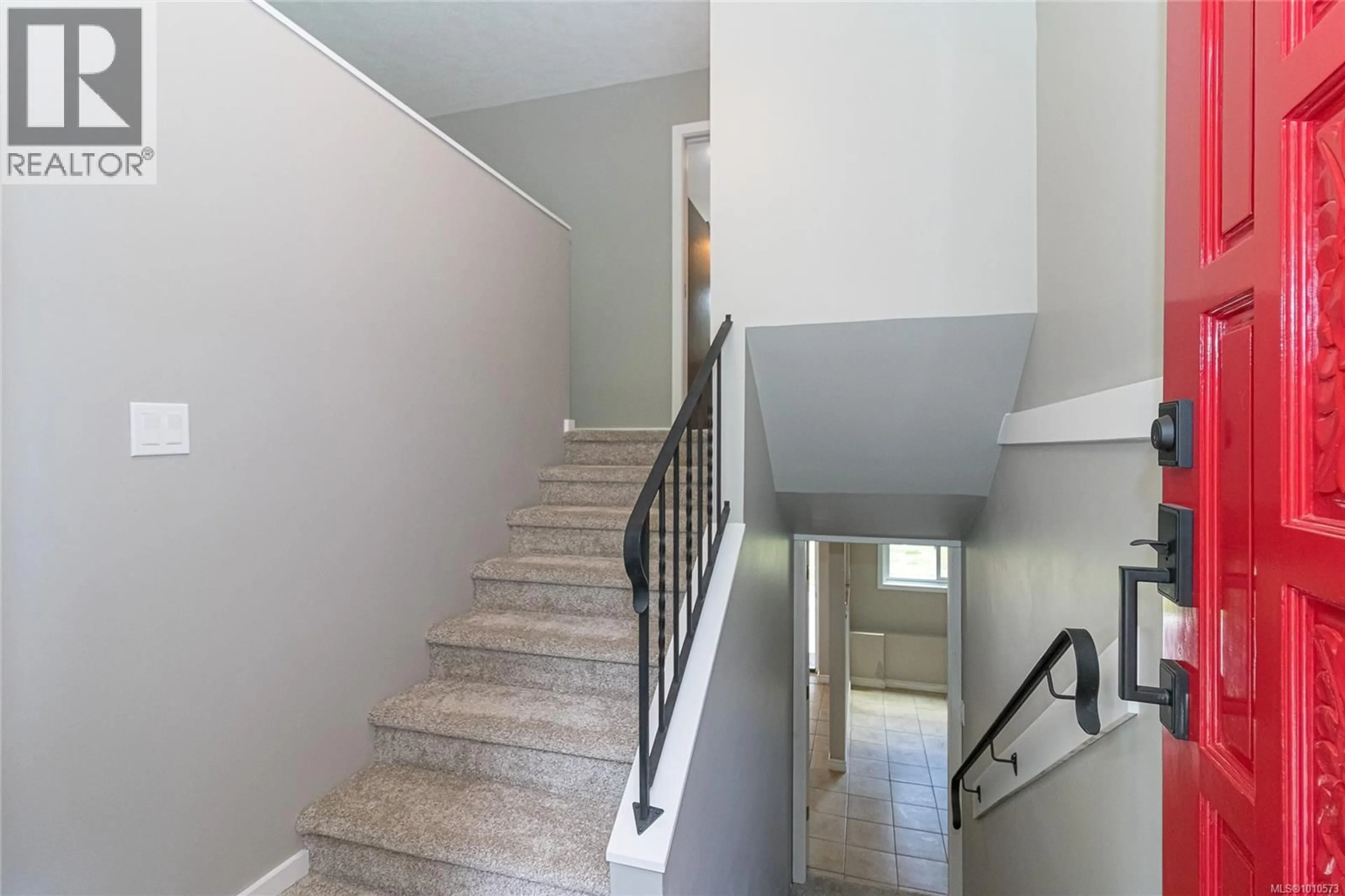 Unknown for 7335 SEABROOK ROAD, Central Saanich British Columbia V8M1M9