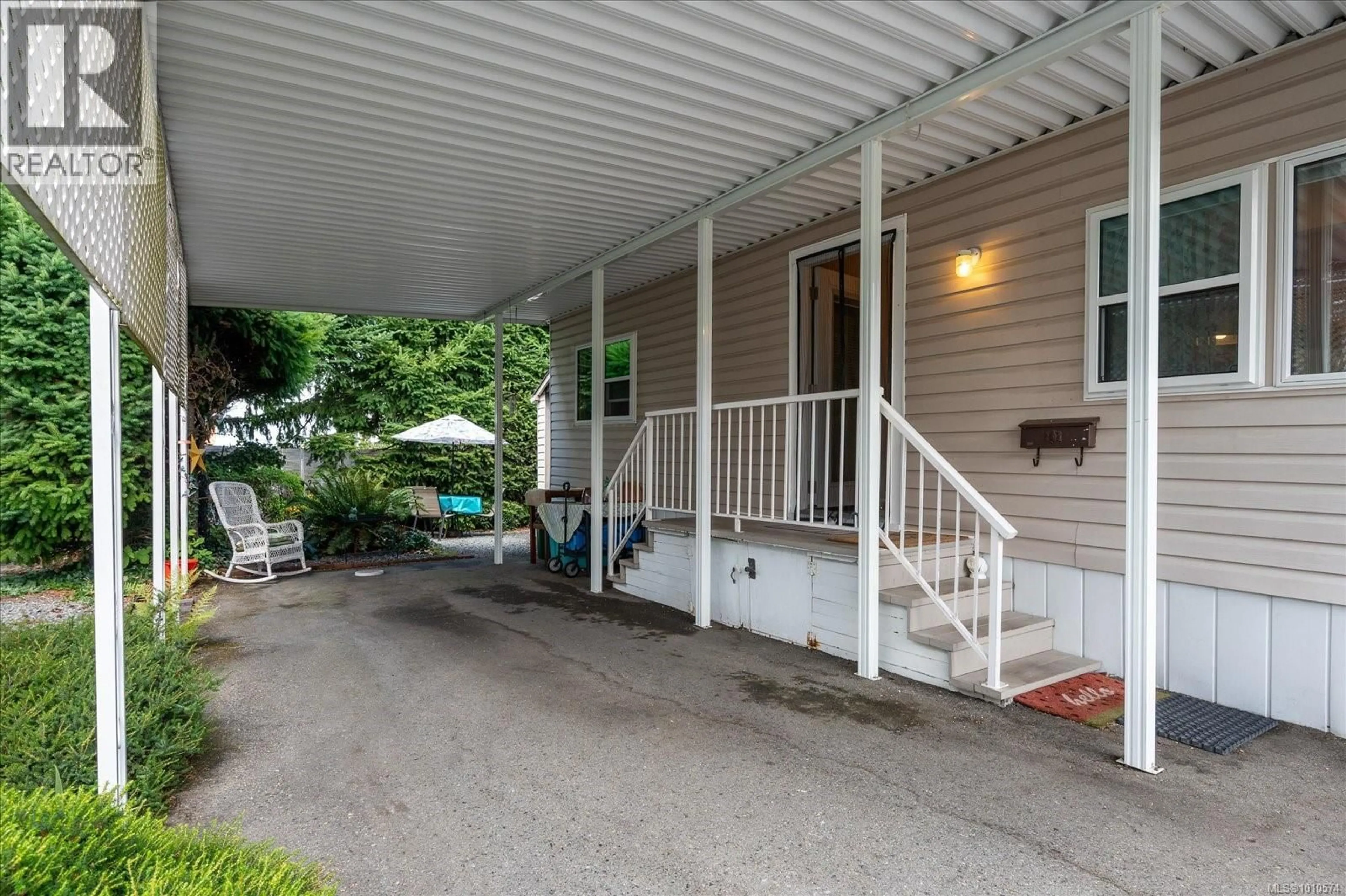 Patio, street for 134 - 6325 METRAL DRIVE, Nanaimo British Columbia V9T6P9