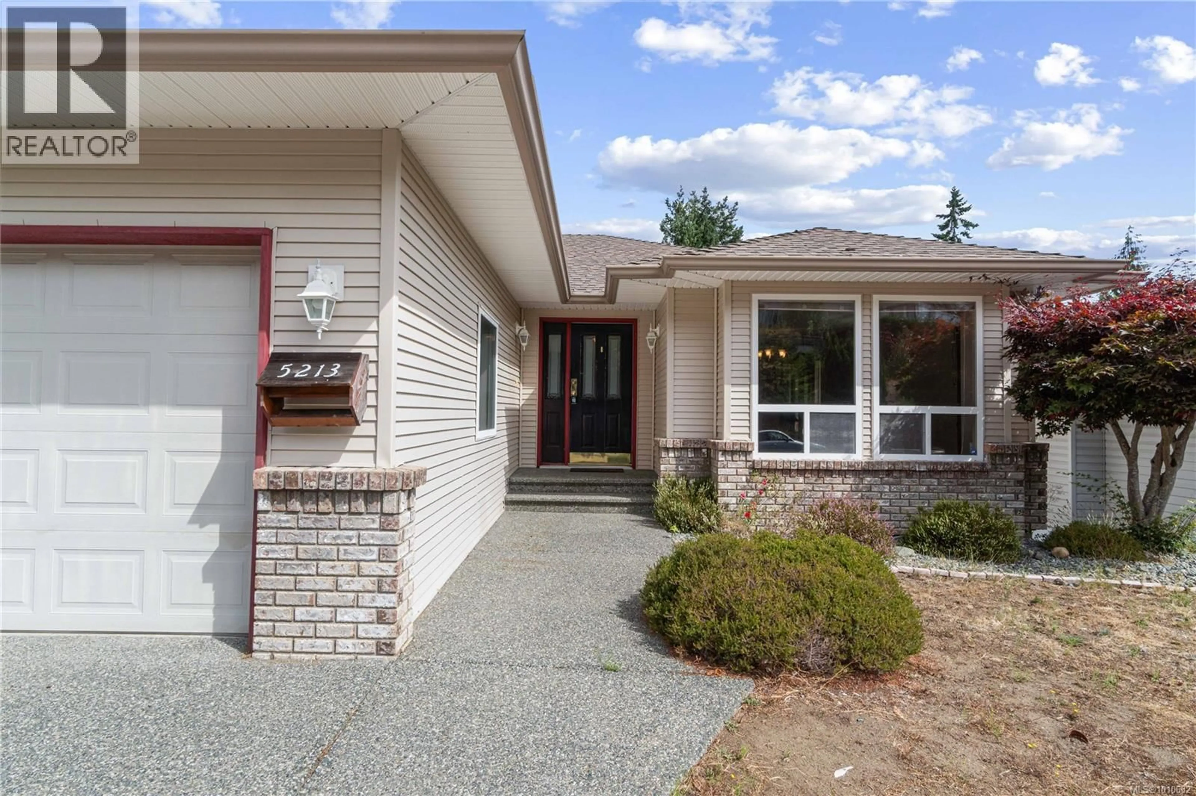 Home with vinyl exterior material, street for 5213 FOX PLACE, Nanaimo British Columbia V9T6K5